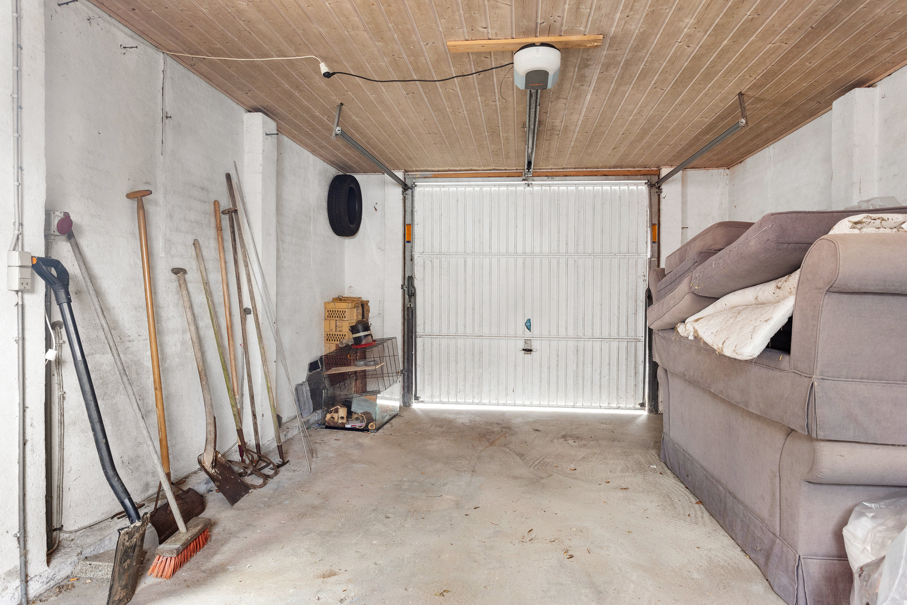 Fremhævet garage billede i fuldskærmstilstand. Billede af Sølvvej 2, Thorshøj, 9750 Østervrå