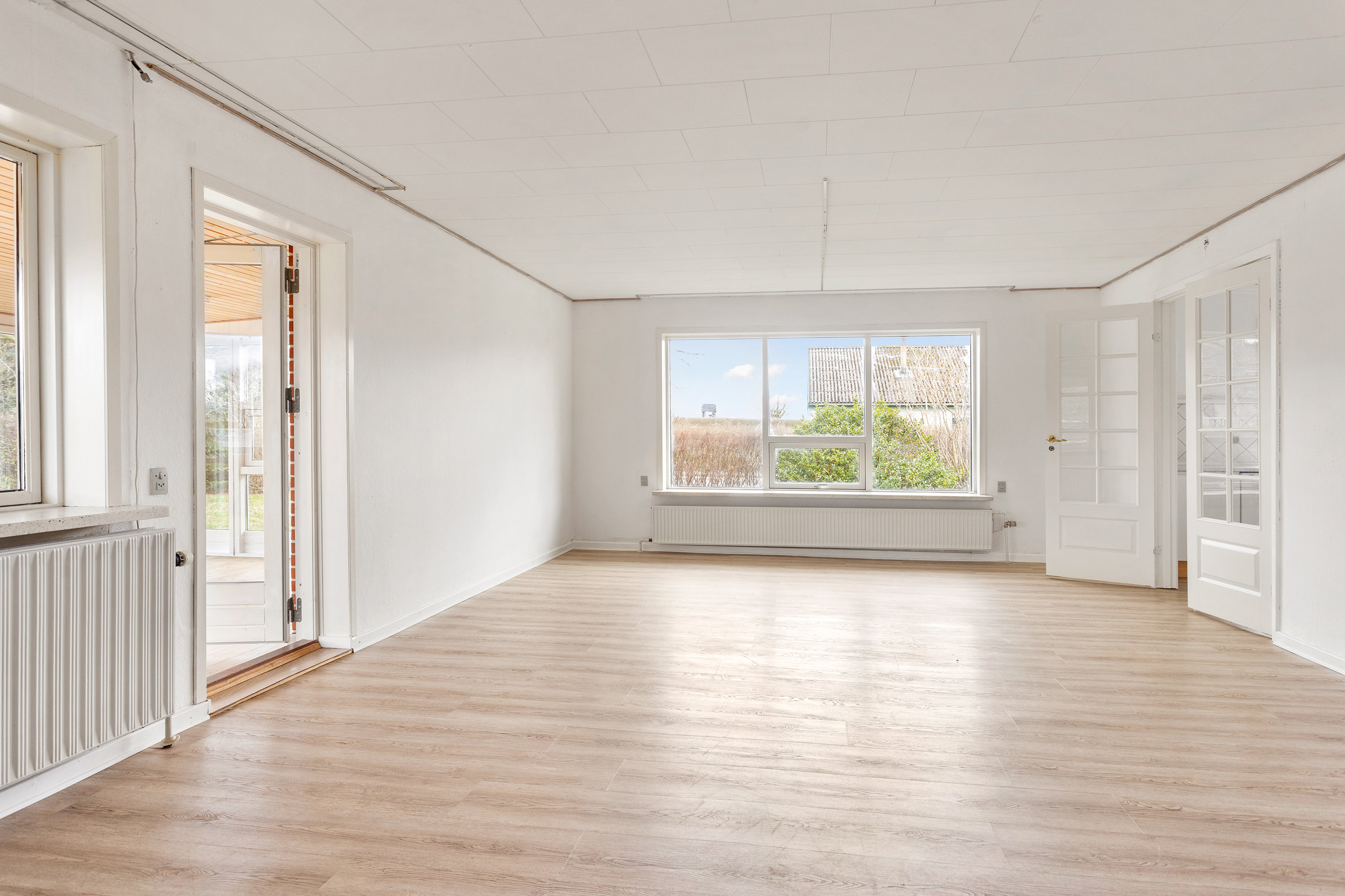 Fremhævet stue billede i fuldskærmstilstand. Billede af Sølvvej 2, Thorshøj, 9750 Østervrå