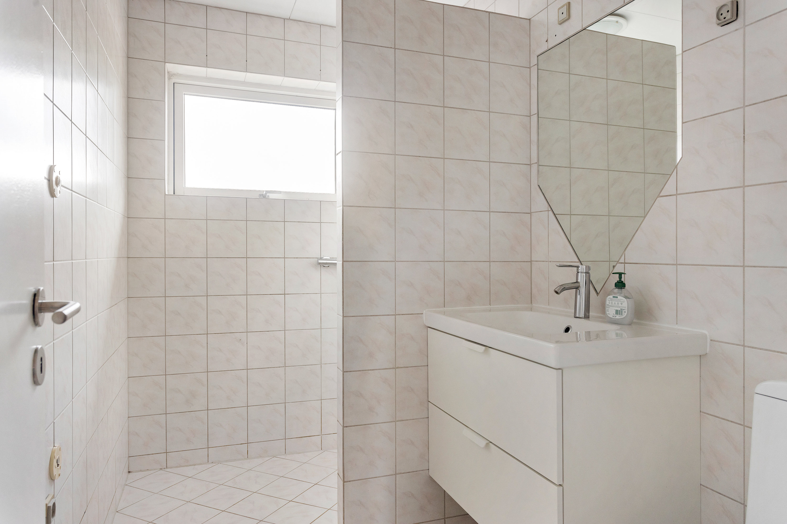 Fremhævet badeværelse billede i fuldskærmstilstand. Billede af Sølvvej 2, Thorshøj, 9750 Østervrå