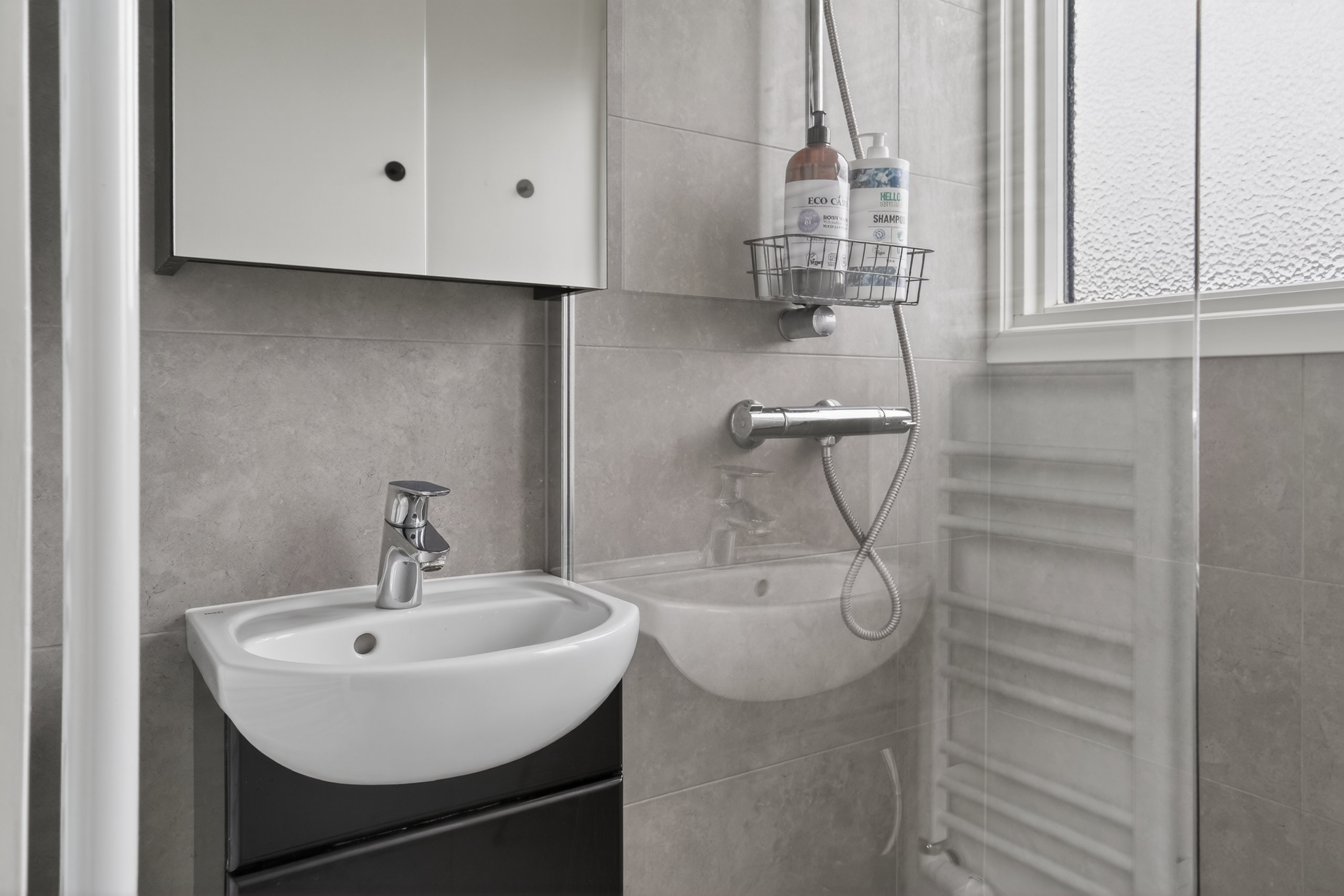 Fremhævet badeværelse billede i fuldskærmstilstand. Billede af Teglgårdsvej 509, 1. tv., 3050 Humlebæk