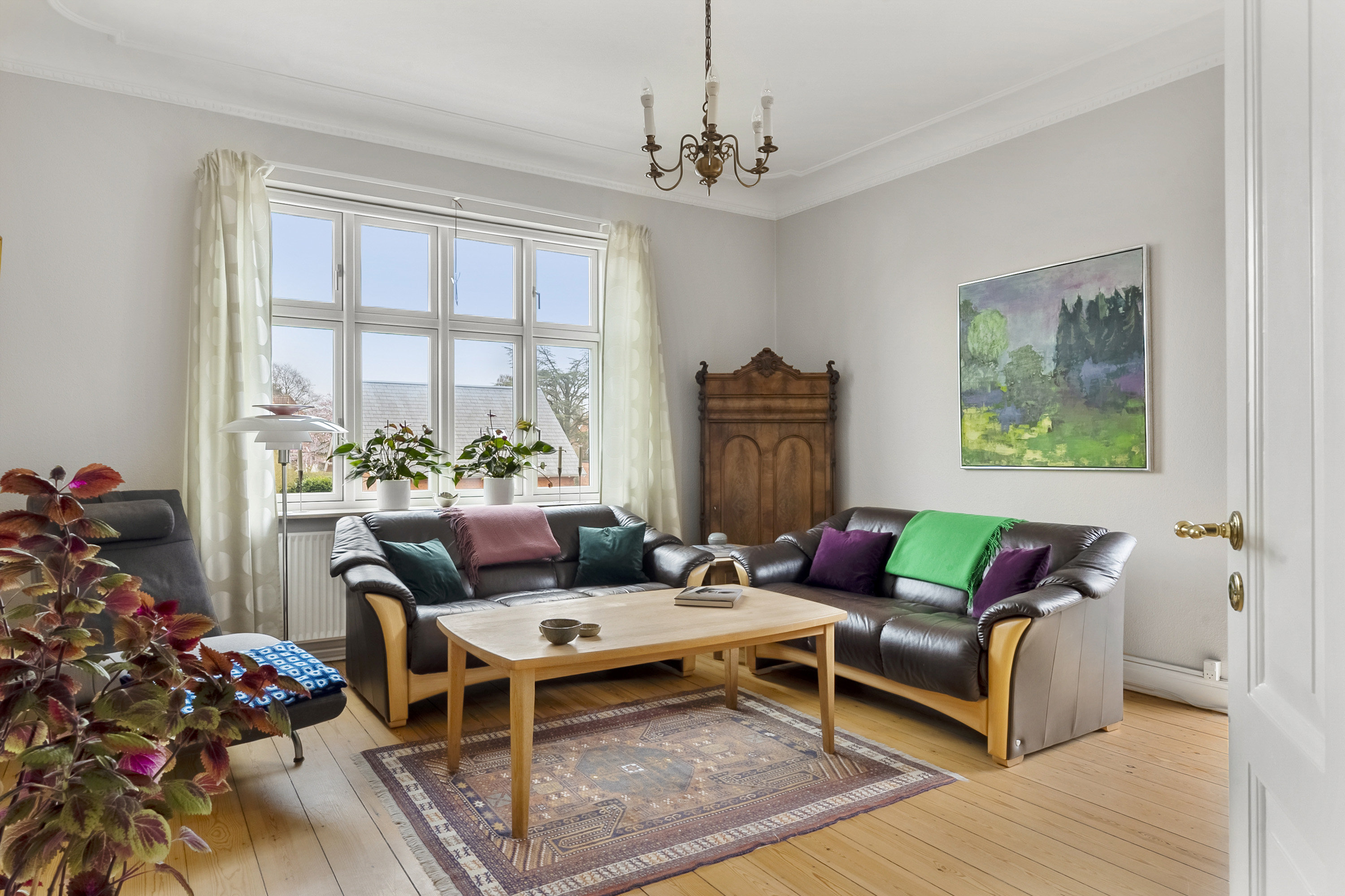 Fremhævet stue billede i fuldskærmstilstand. Billede af Læssøegade 77, 1., 5230 Odense M