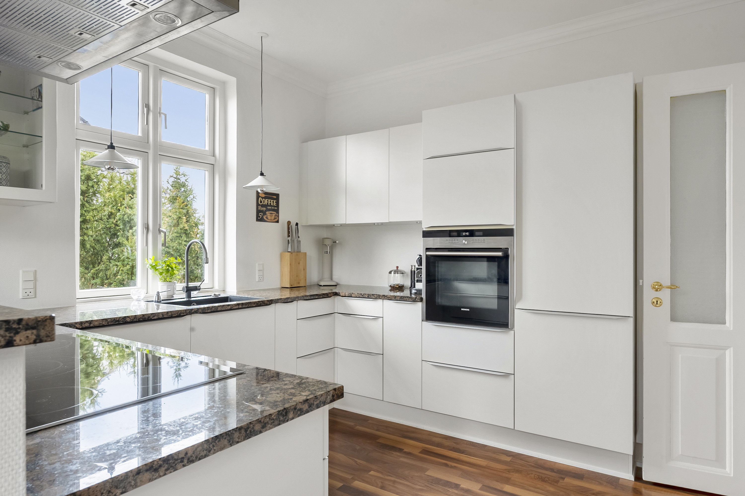 Fremhævet køkken billede i fuldskærmstilstand. Billede af Læssøegade 77, 1., 5230 Odense M