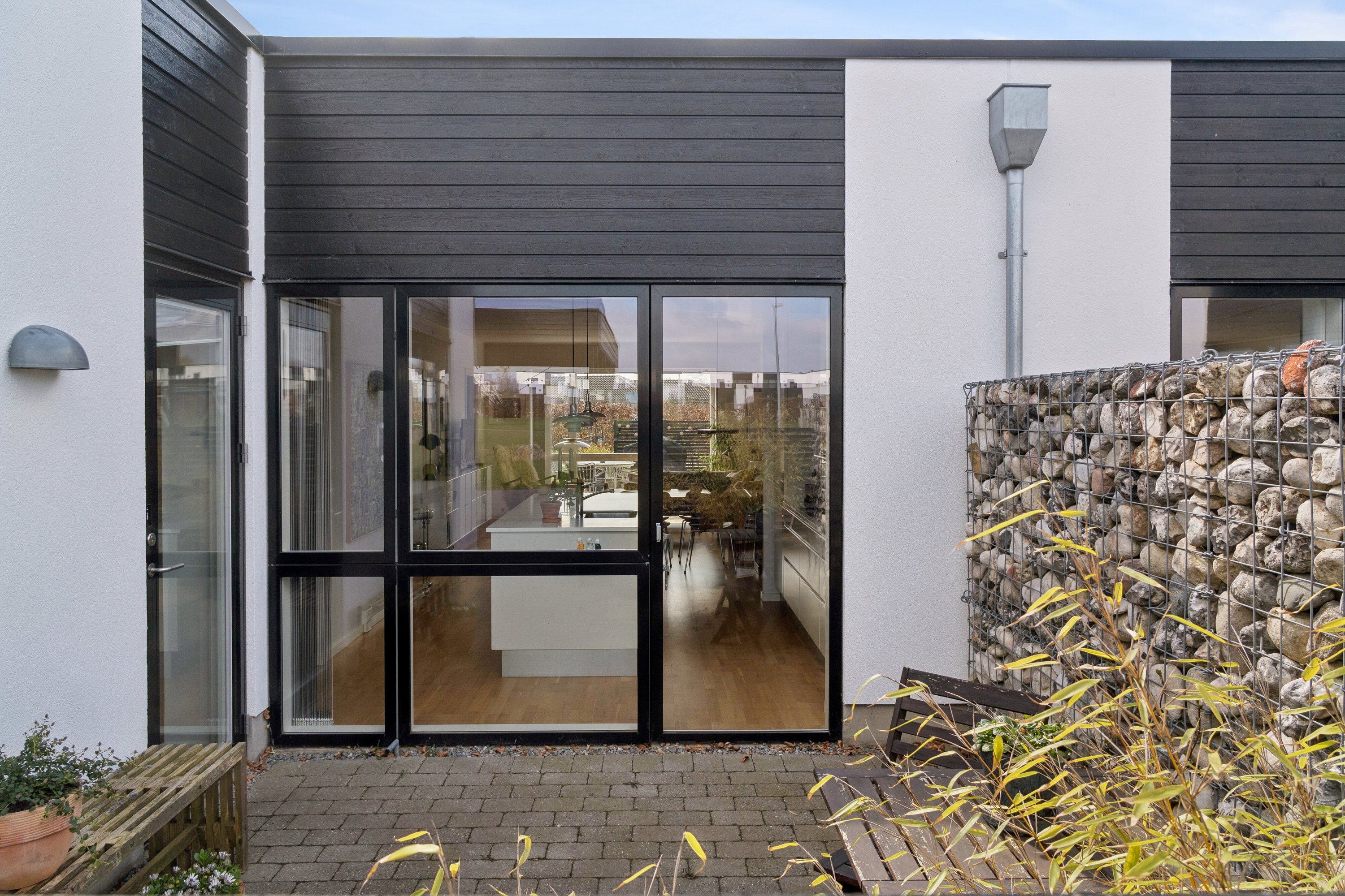 Fremhævet set fra haven billede i fuldskærmstilstand. Billede af Hørretløkken 214, 8320 Mårslet