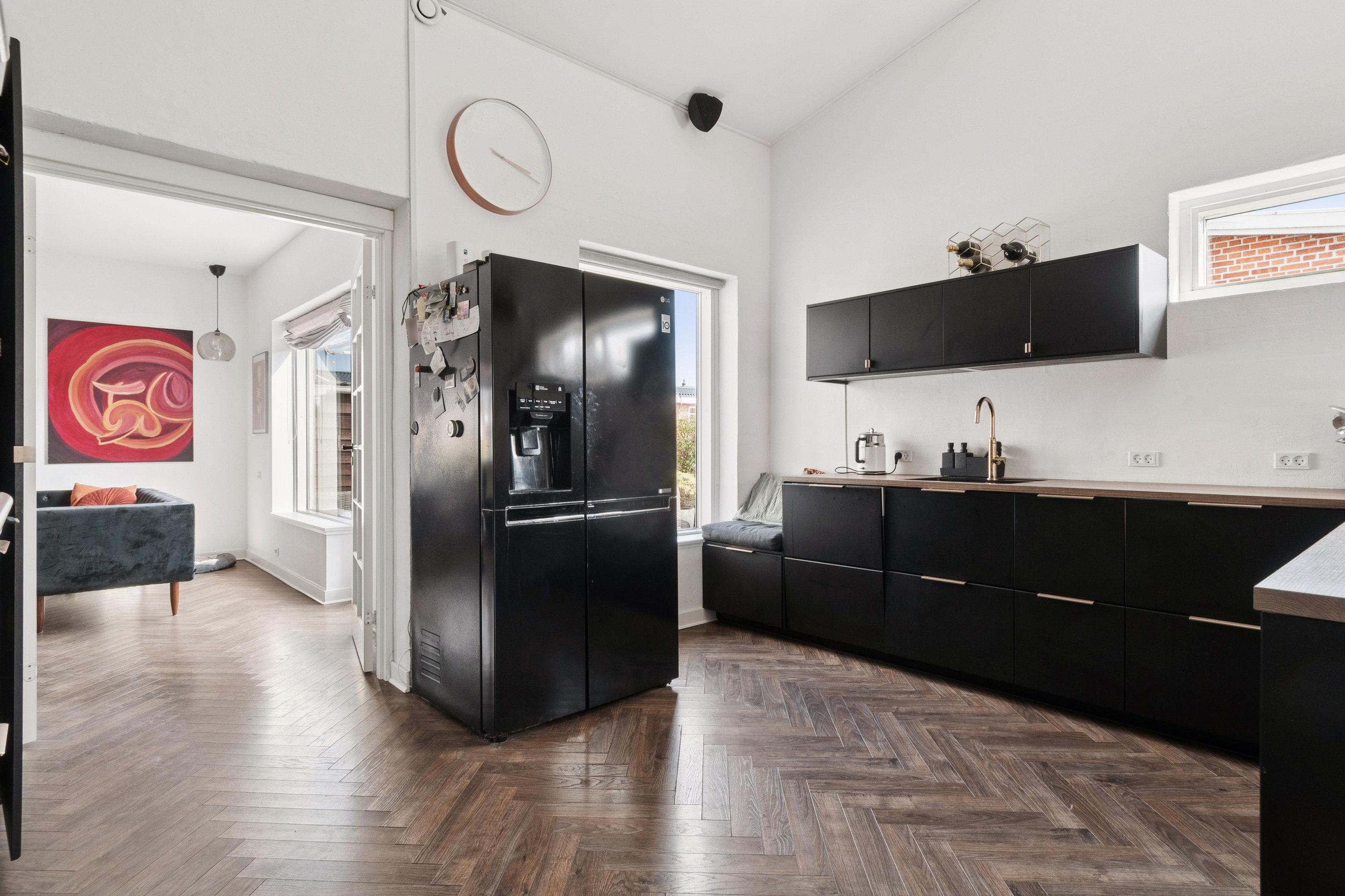 Fremhævet køkken billede i fuldskærmstilstand. Billede af Banevænget 9, 2770 Kastrup