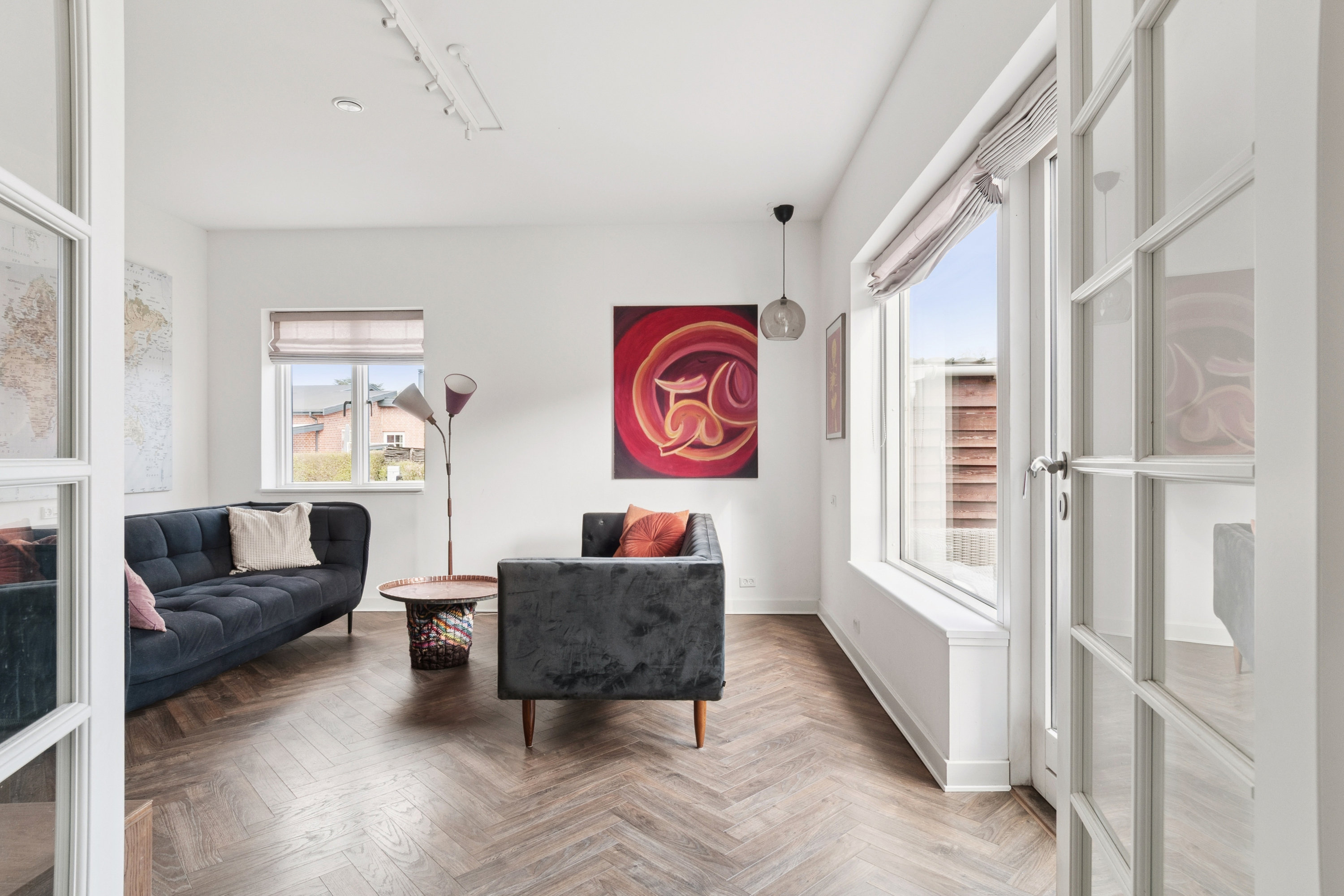 Fremhævet stue billede i fuldskærmstilstand. Billede af Banevænget 9, 2770 Kastrup