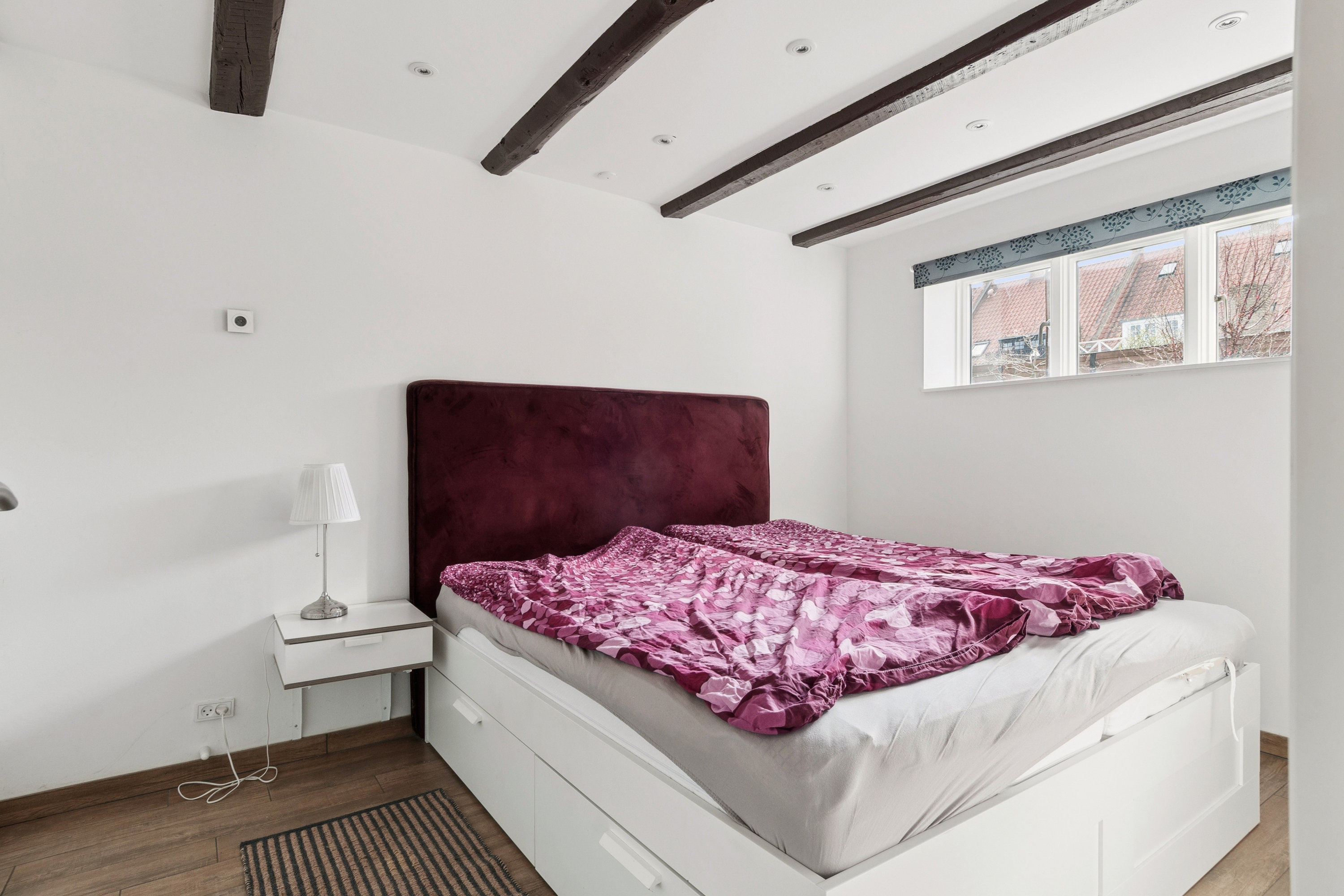 Fremhævet værelse billede i fuldskærmstilstand. Billede af Banevænget 9, 2770 Kastrup