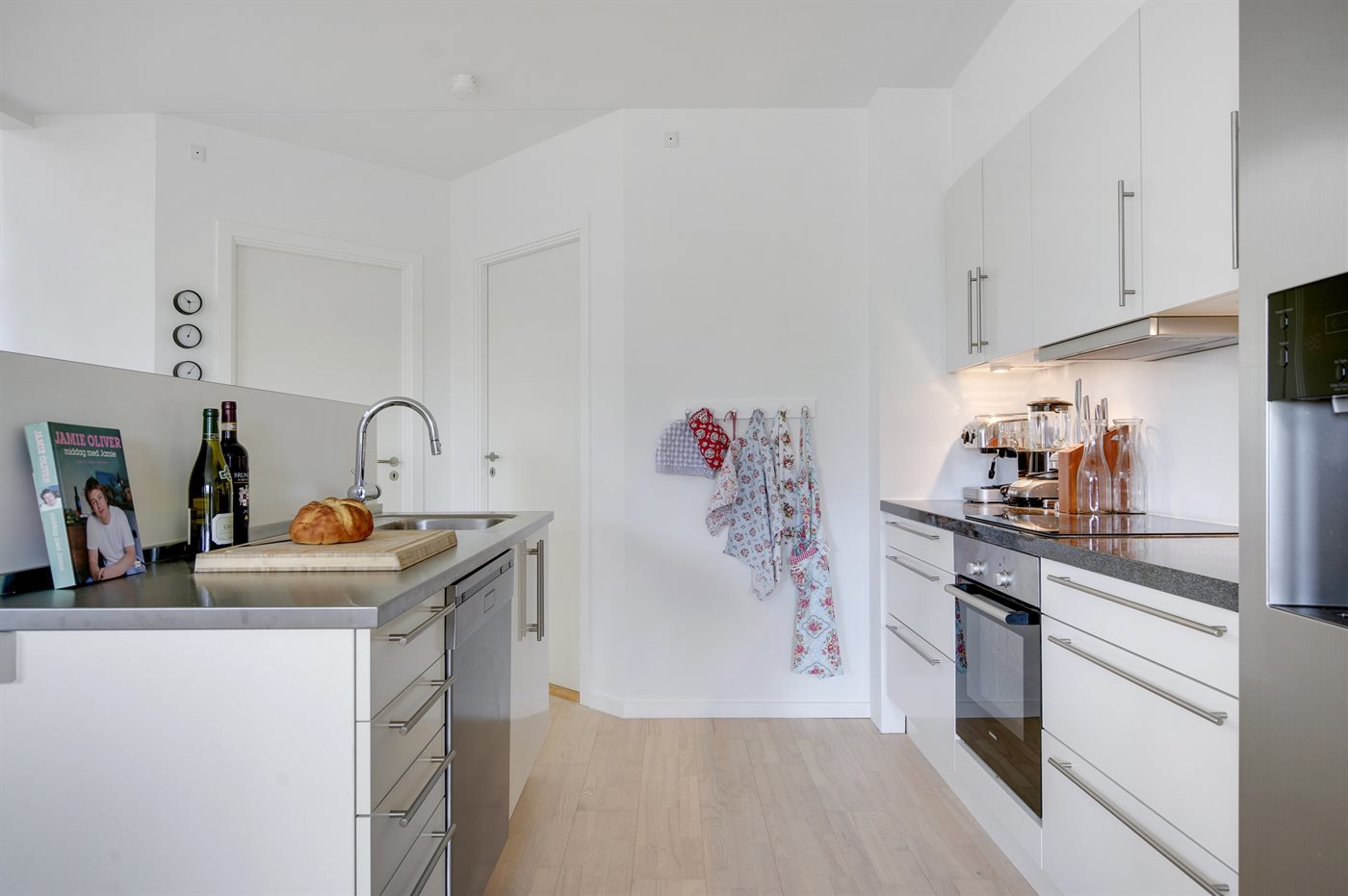 Fremhævet  billede i fuldskærmstilstand. Billede af Strandkrogen 2E, 3120 Dronningmølle