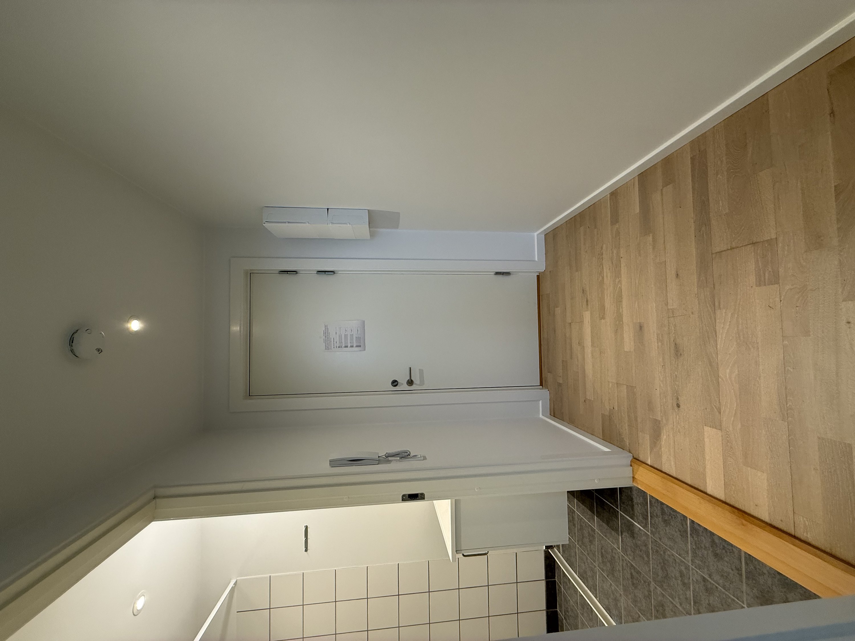 Fremhævet  billede i fuldskærmstilstand. Billede af Rytterkasernen 1, 1. 1., 5000 Odense C