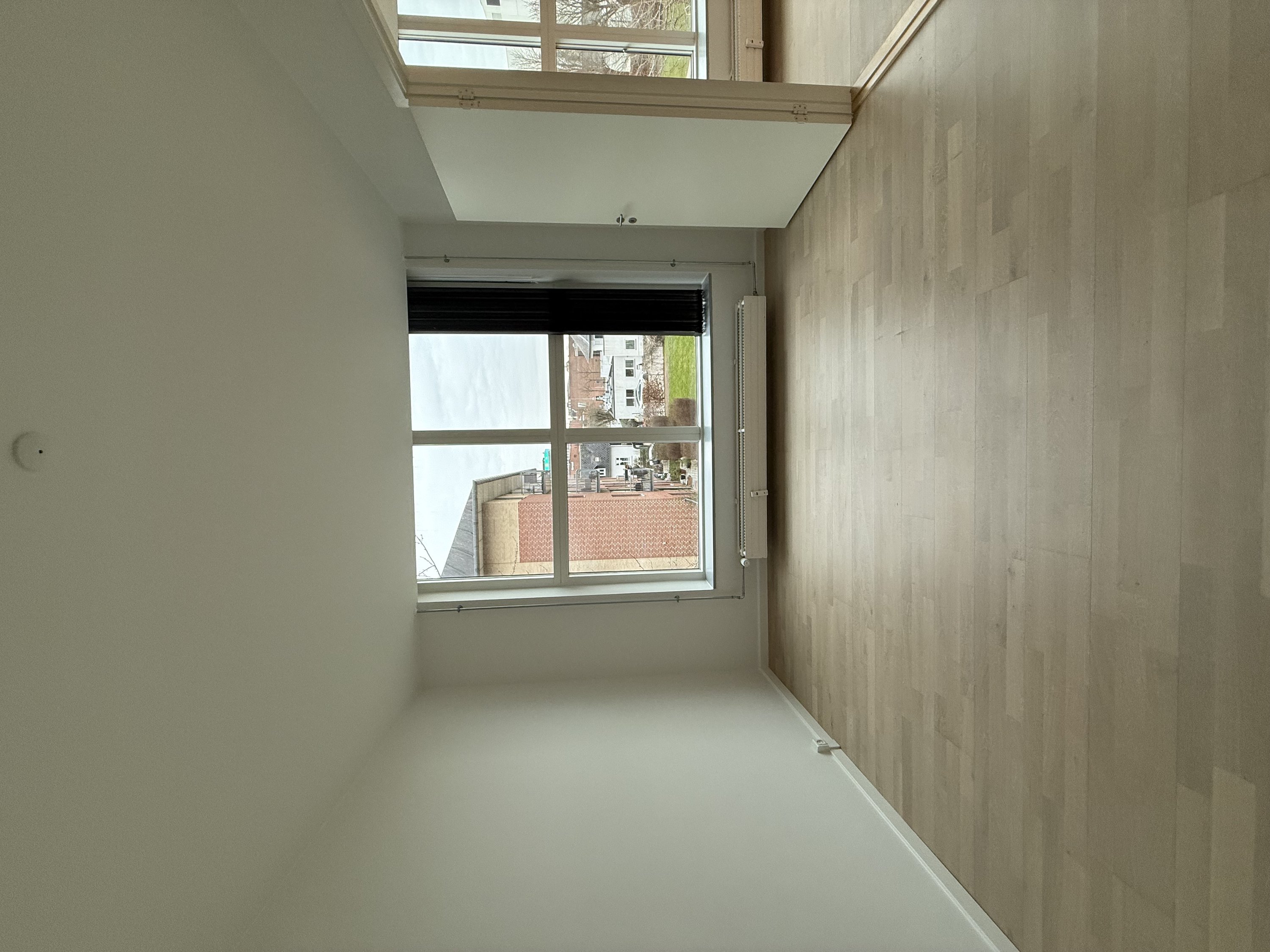 Fremhævet  billede i fuldskærmstilstand. Billede af Rytterkasernen 1, 1. 1., 5000 Odense C