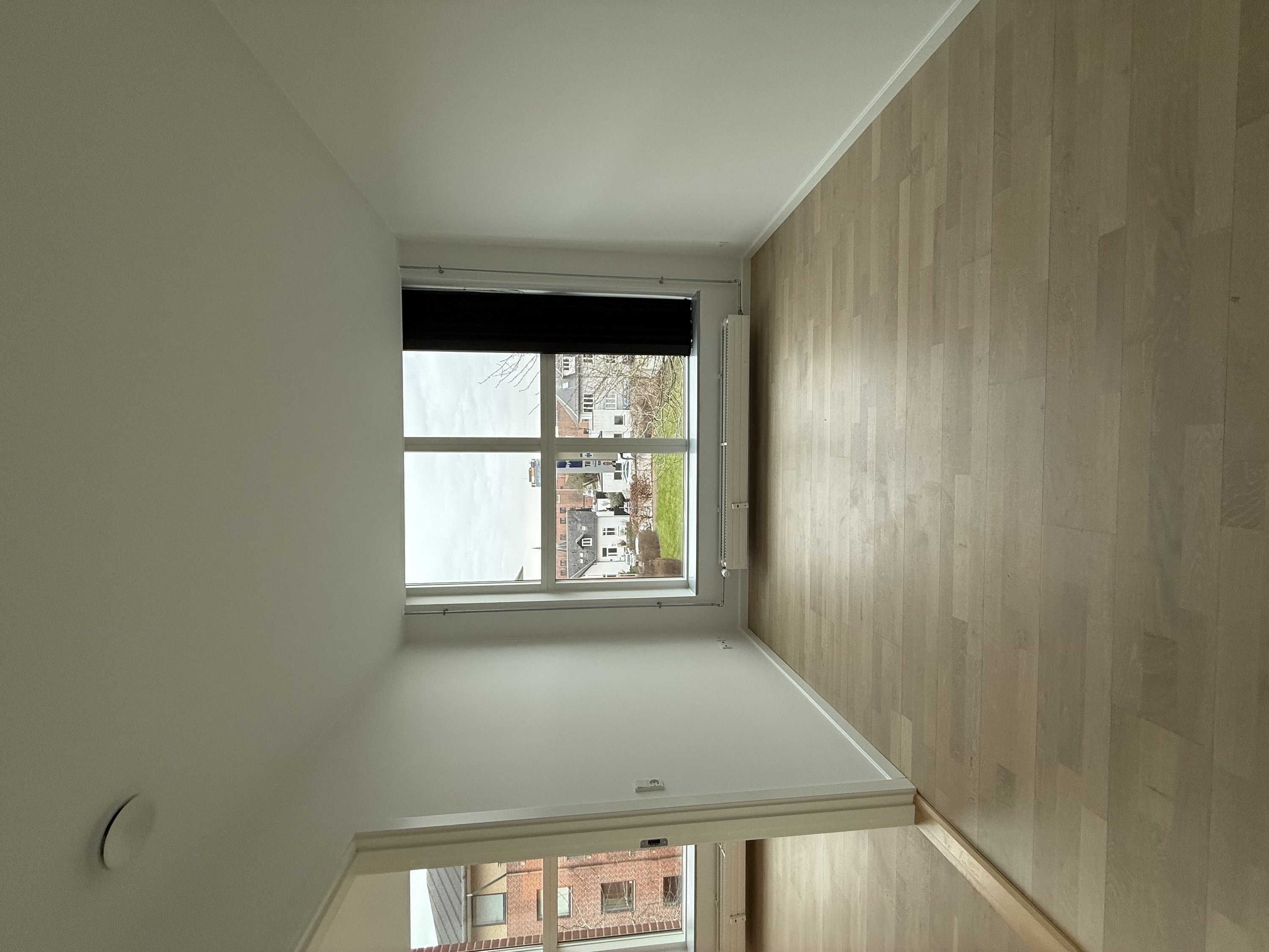 Fremhævet  billede i fuldskærmstilstand. Billede af Rytterkasernen 1, 1. 1., 5000 Odense C