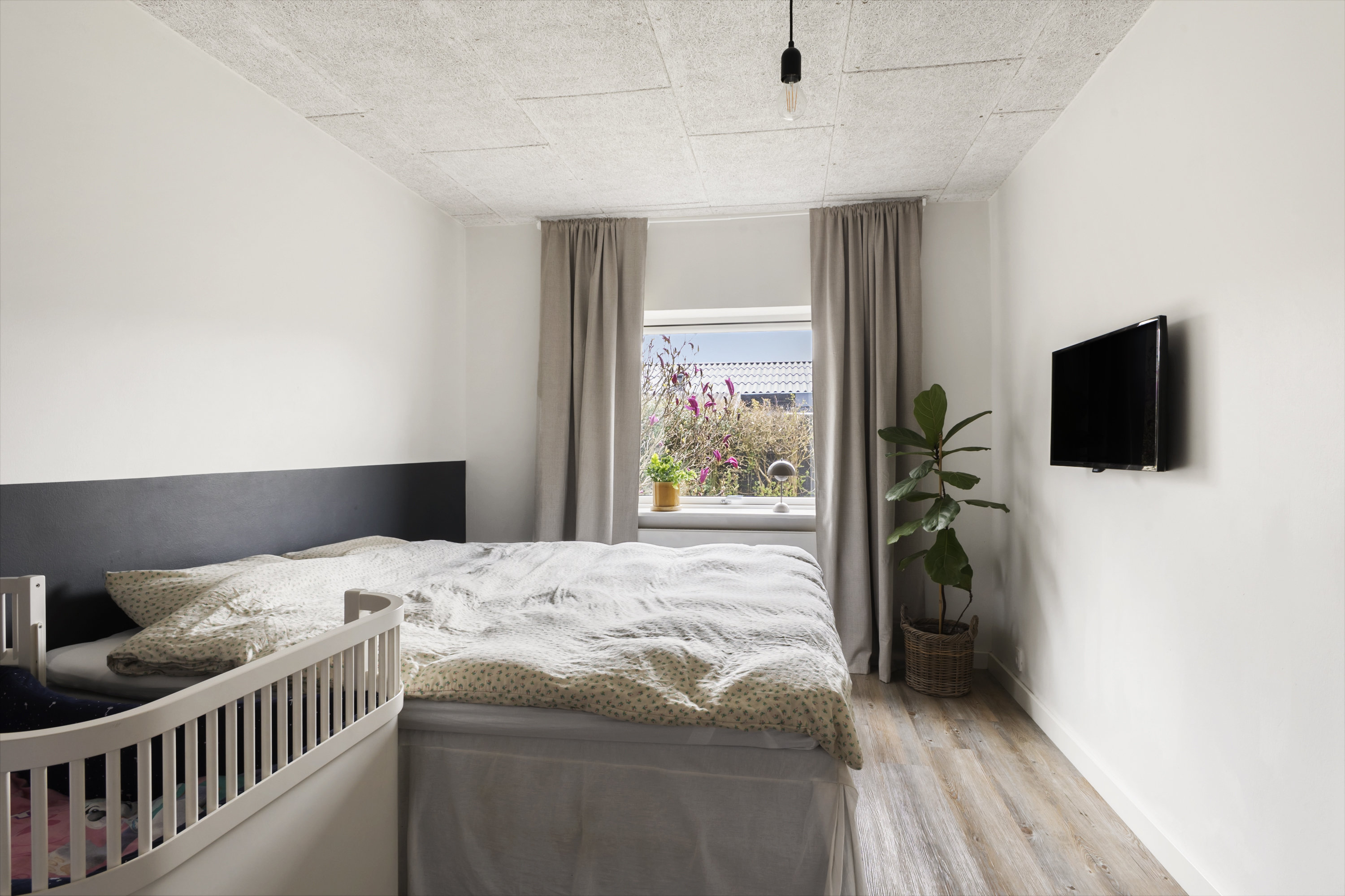 Fremhævet soveværelse billede i fuldskærmstilstand. Billede af Jeppe Aakjærs Vej 10, 7000 Fredericia