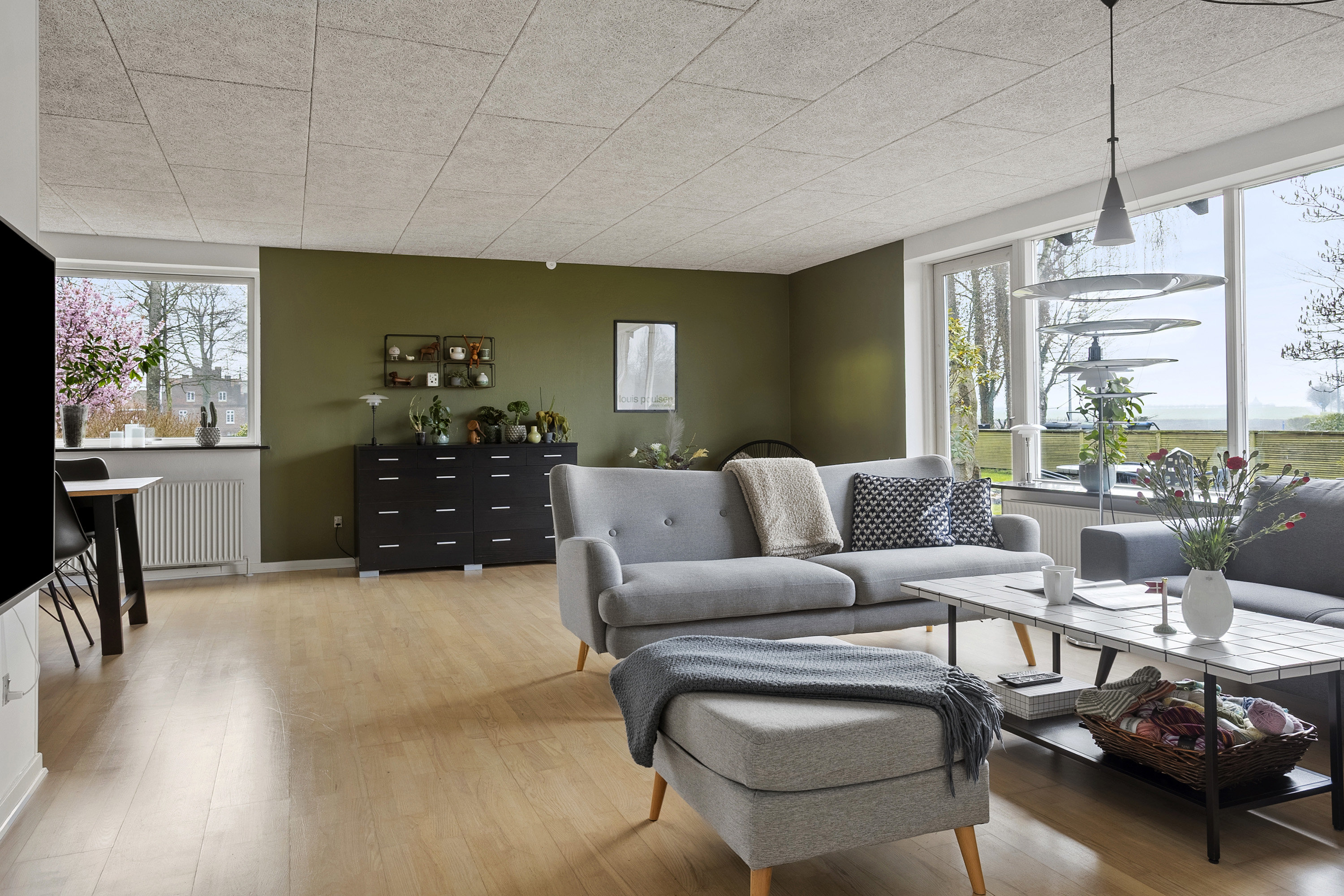 Fremhævet stue billede i fuldskærmstilstand. Billede af Skravevej 2, Københoved, 6630 Rødding