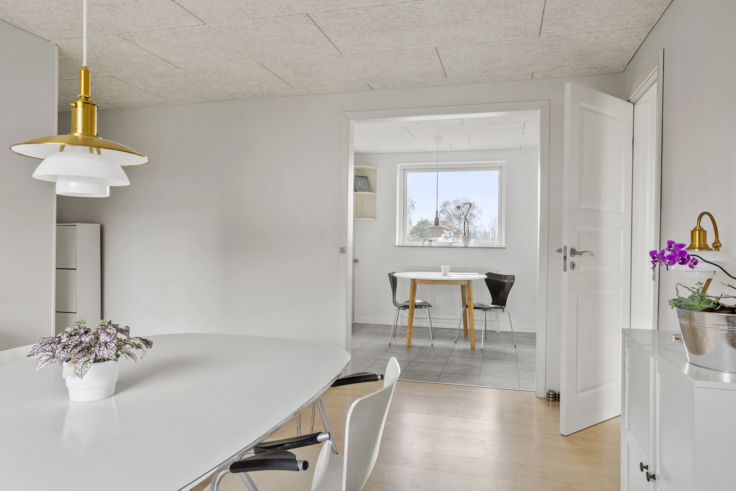 Fremhævet spisestue billede i fuldskærmstilstand. Billede af Skravevej 2, Københoved, 6630 Rødding