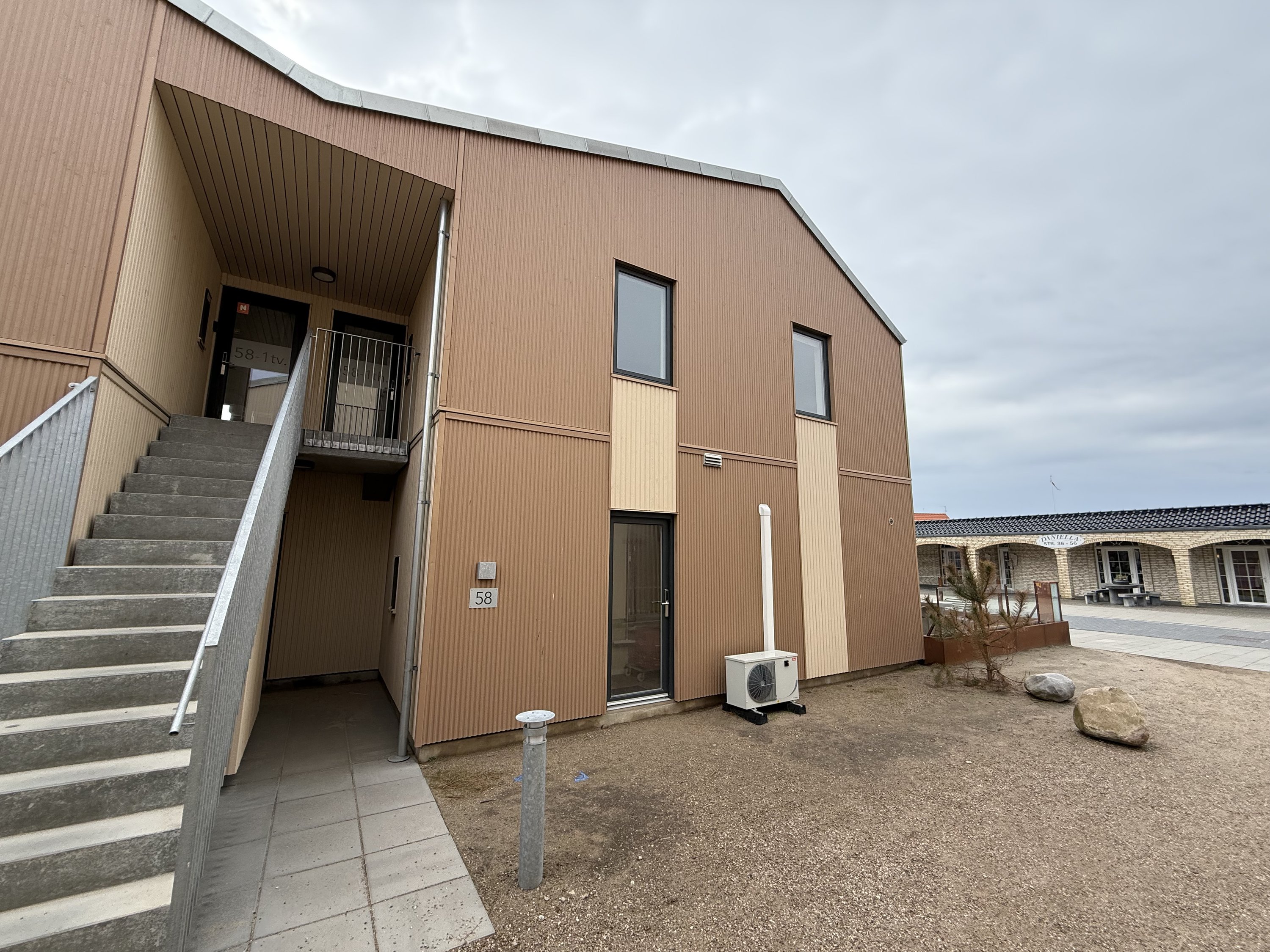 Fremhævet  billede i fuldskærmstilstand. Billede af Strandbyen 58A, 1. th., Søndervig, 6950 Ringkøbing