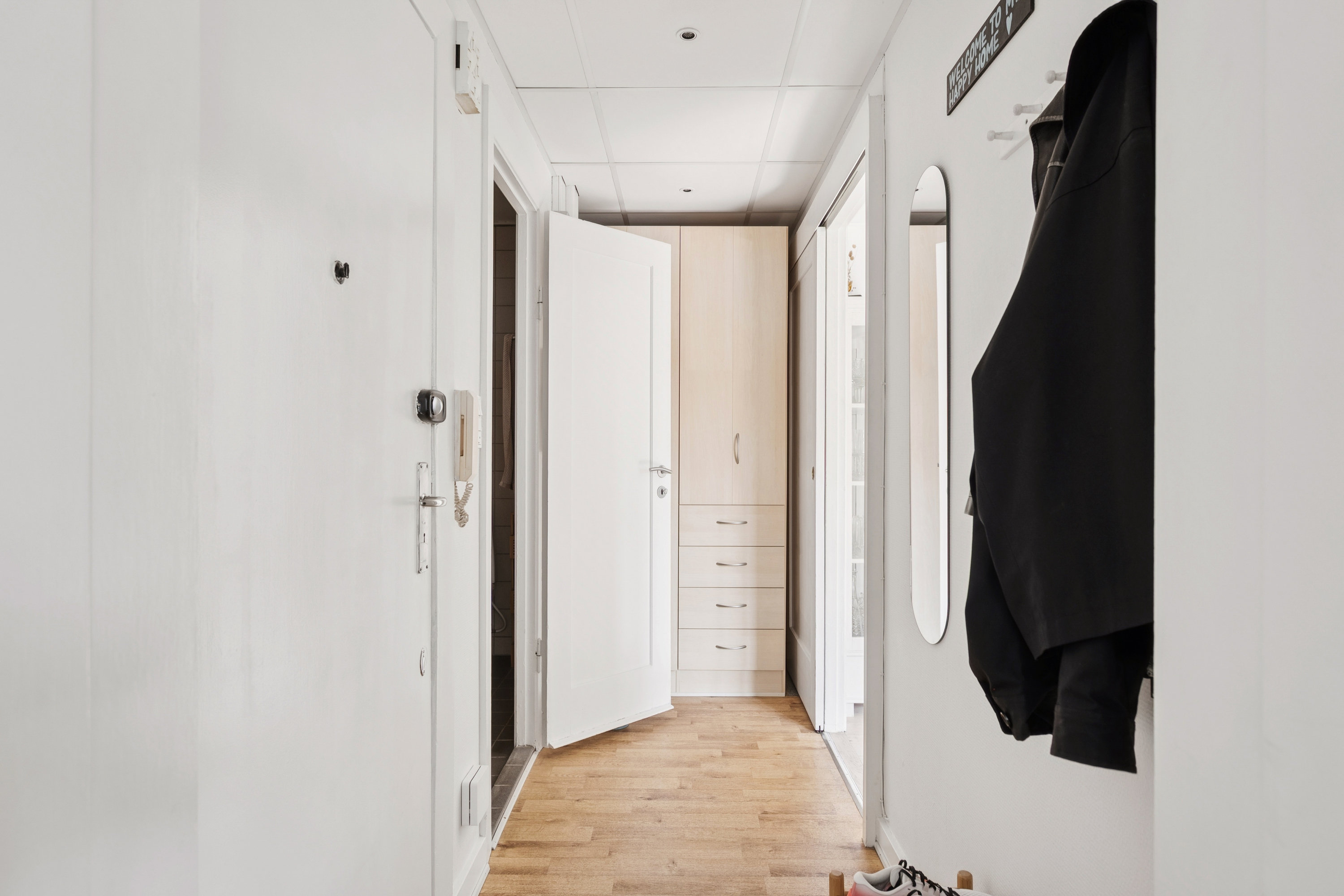 Fremhævet gang billede i fuldskærmstilstand. Billede af Vigerslevvej 281B, st.. th., 2500 Valby