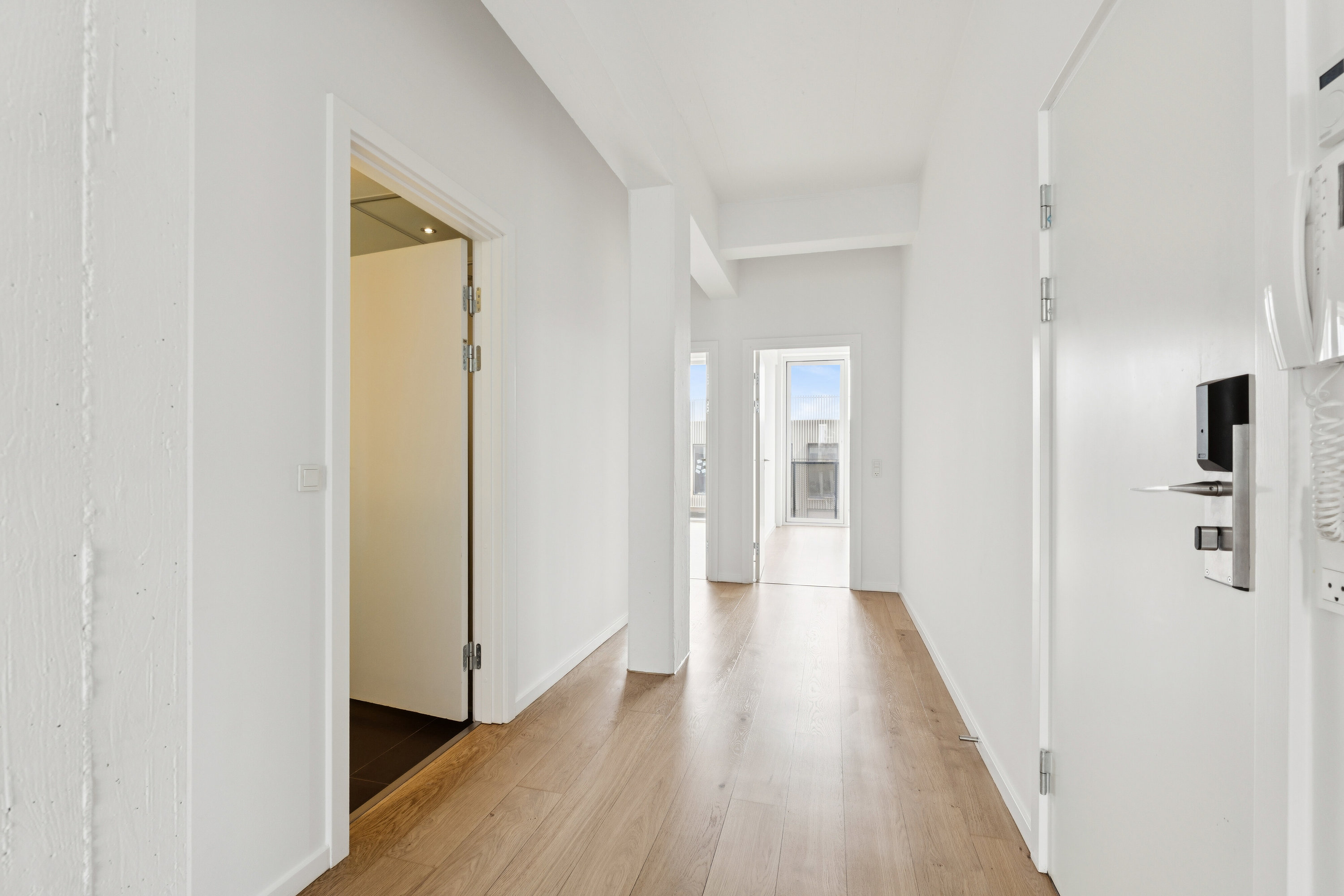 Fremhævet gang billede i fuldskærmstilstand. Billede af Drechselsgade 6A, 4. th., 2300 København S