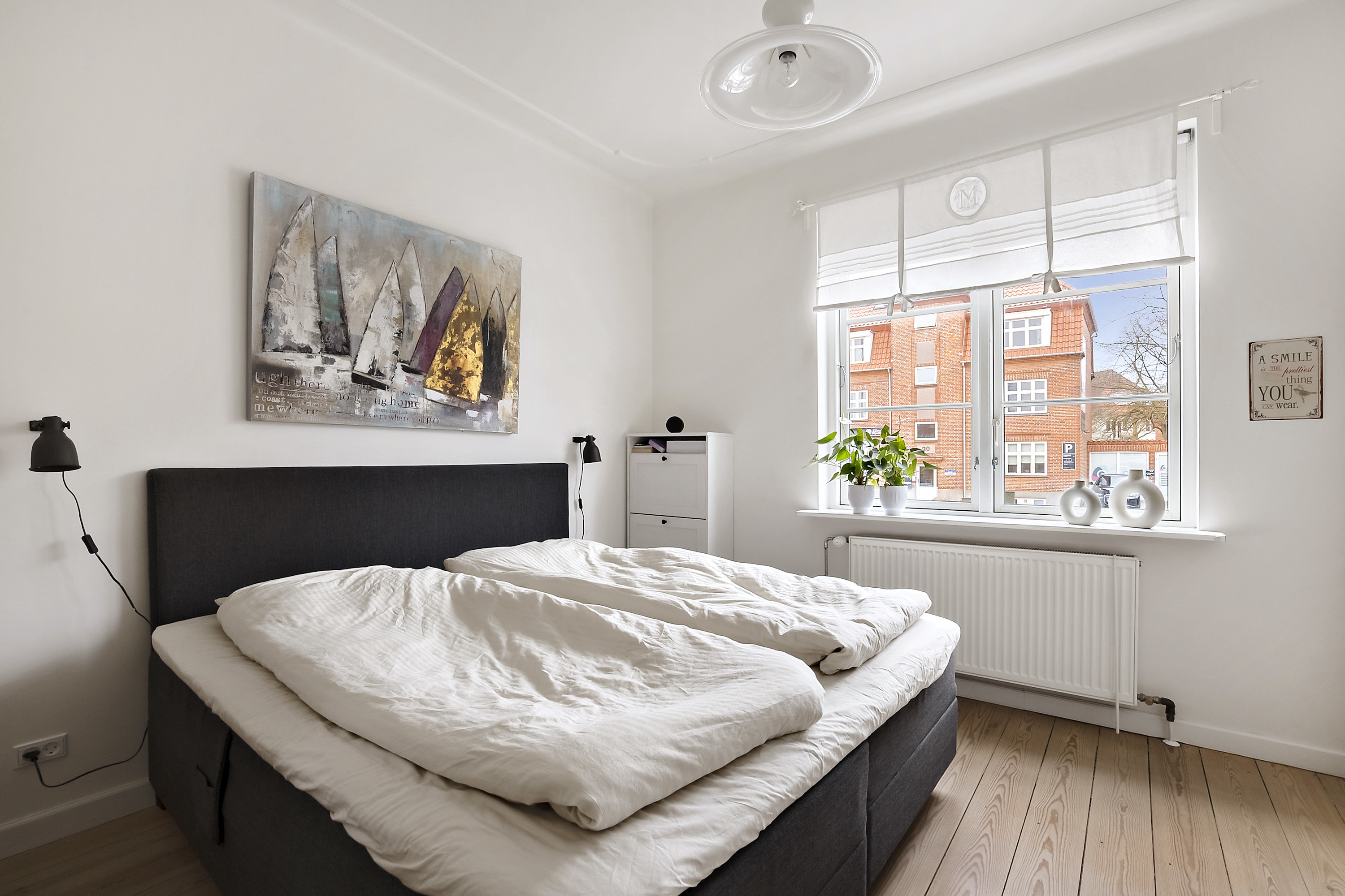 Fremhævet soveværelse billede i fuldskærmstilstand. Billede af Hjallesevej 37, 5000 Odense C