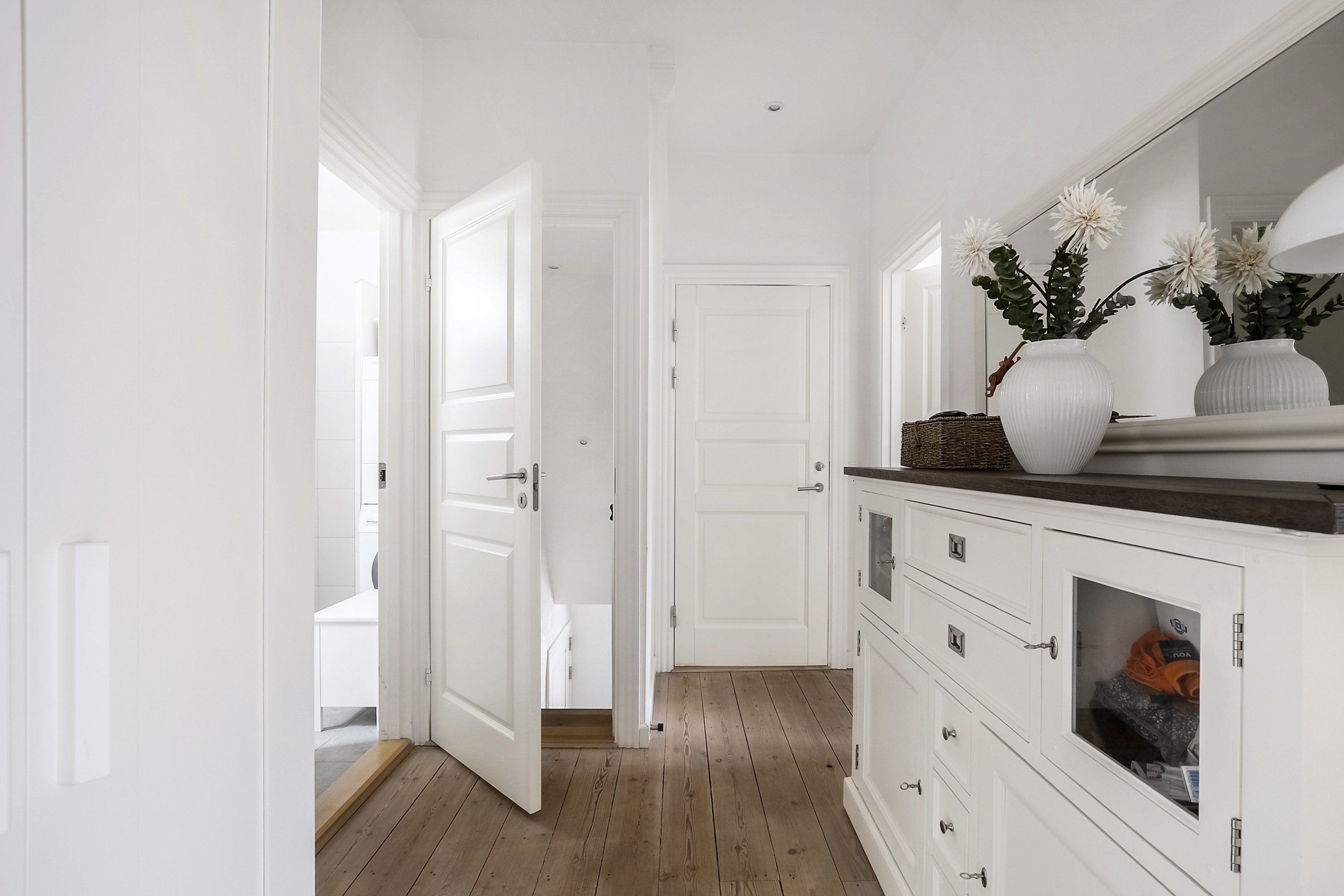 Fremhævet værelse billede i fuldskærmstilstand. Billede af Hjallesevej 37, 5000 Odense C