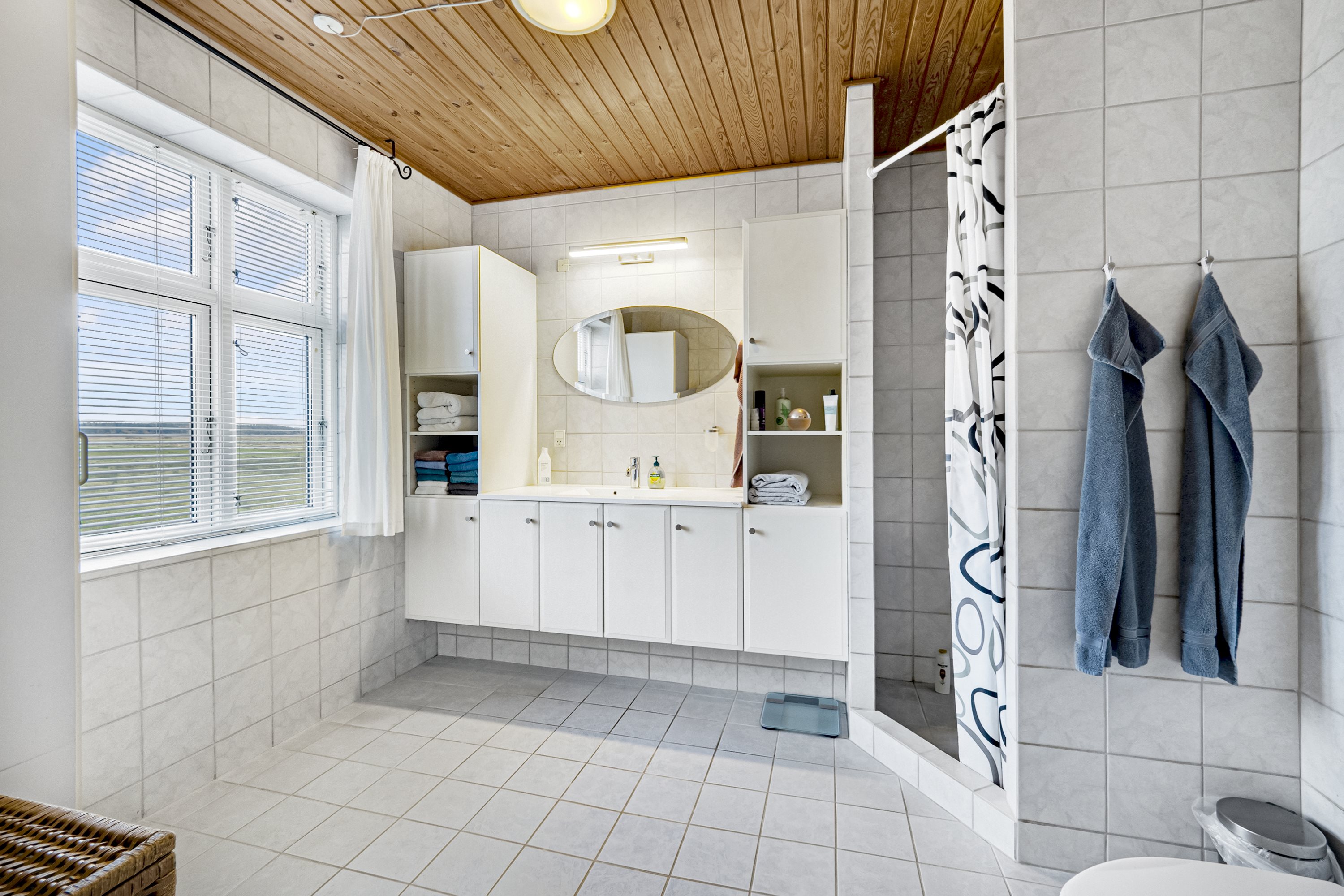 Fremhævet badeværelse billede i fuldskærmstilstand. Billede af Heden 13, Rødding, 7860 Spøttrup