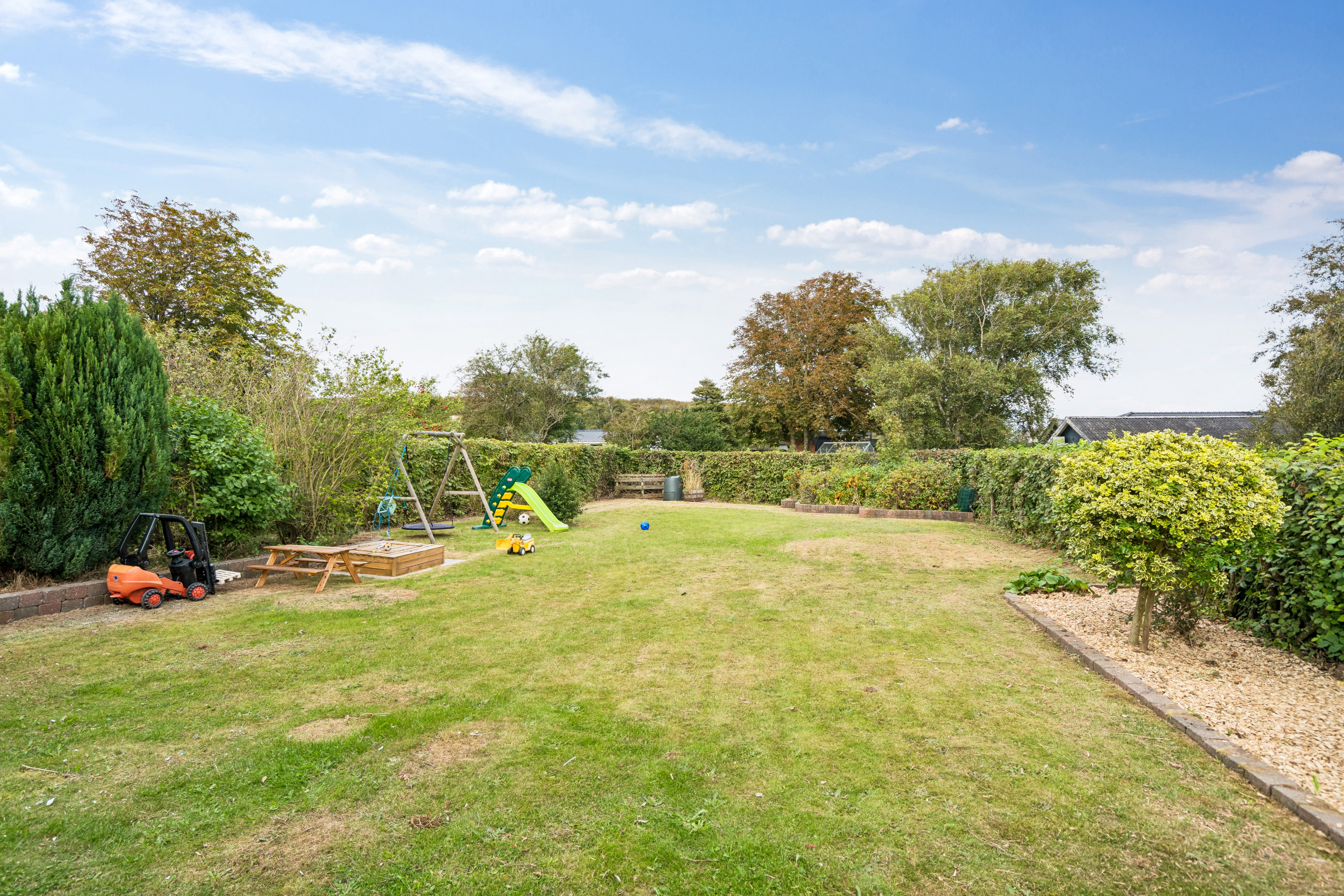 Fremhævet have billede i fuldskærmstilstand. Billede af Engvej 6, 9800 Hjørring