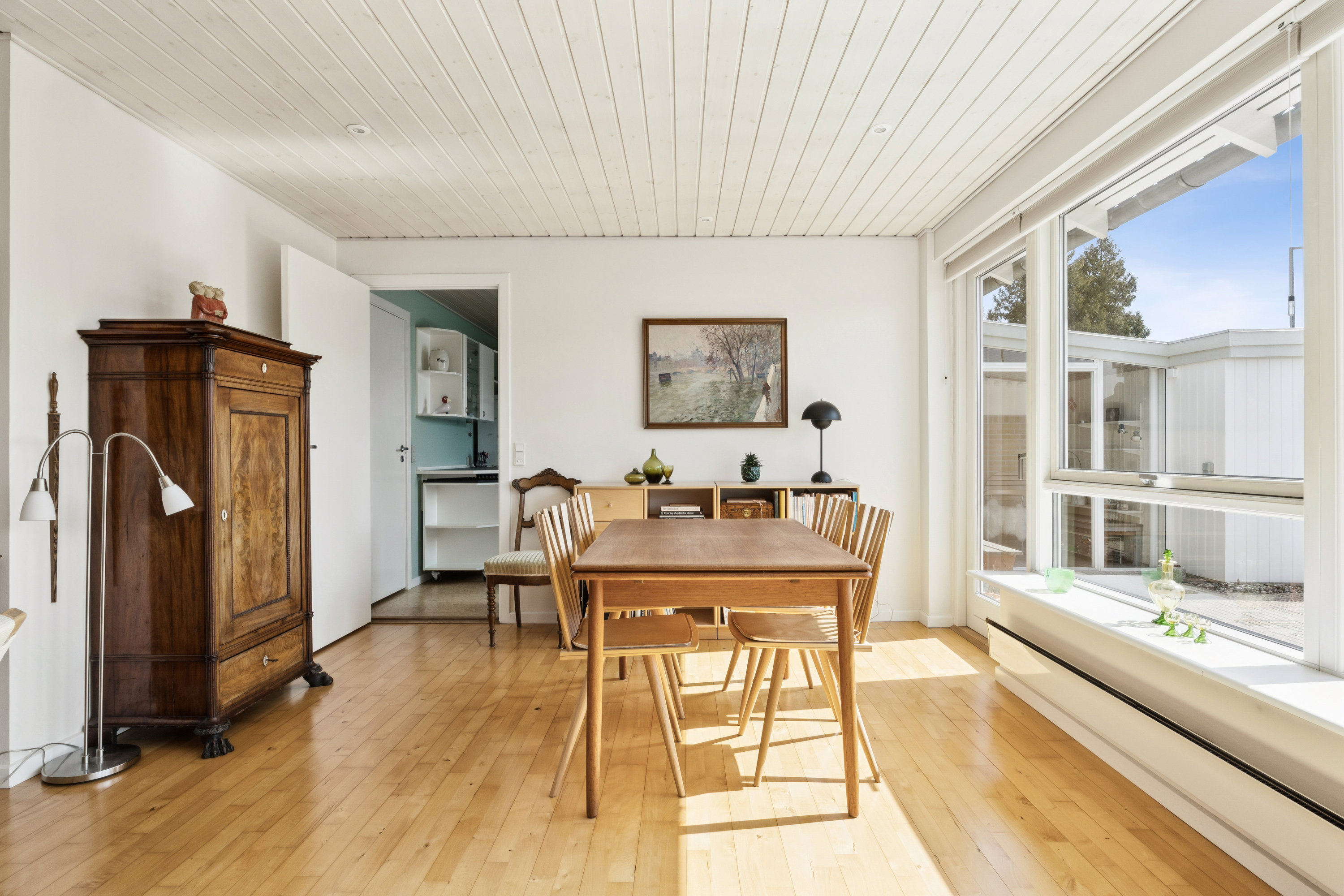 Fremhævet stue billede i fuldskærmstilstand. Billede af Riisagervej 24, 4600 Køge