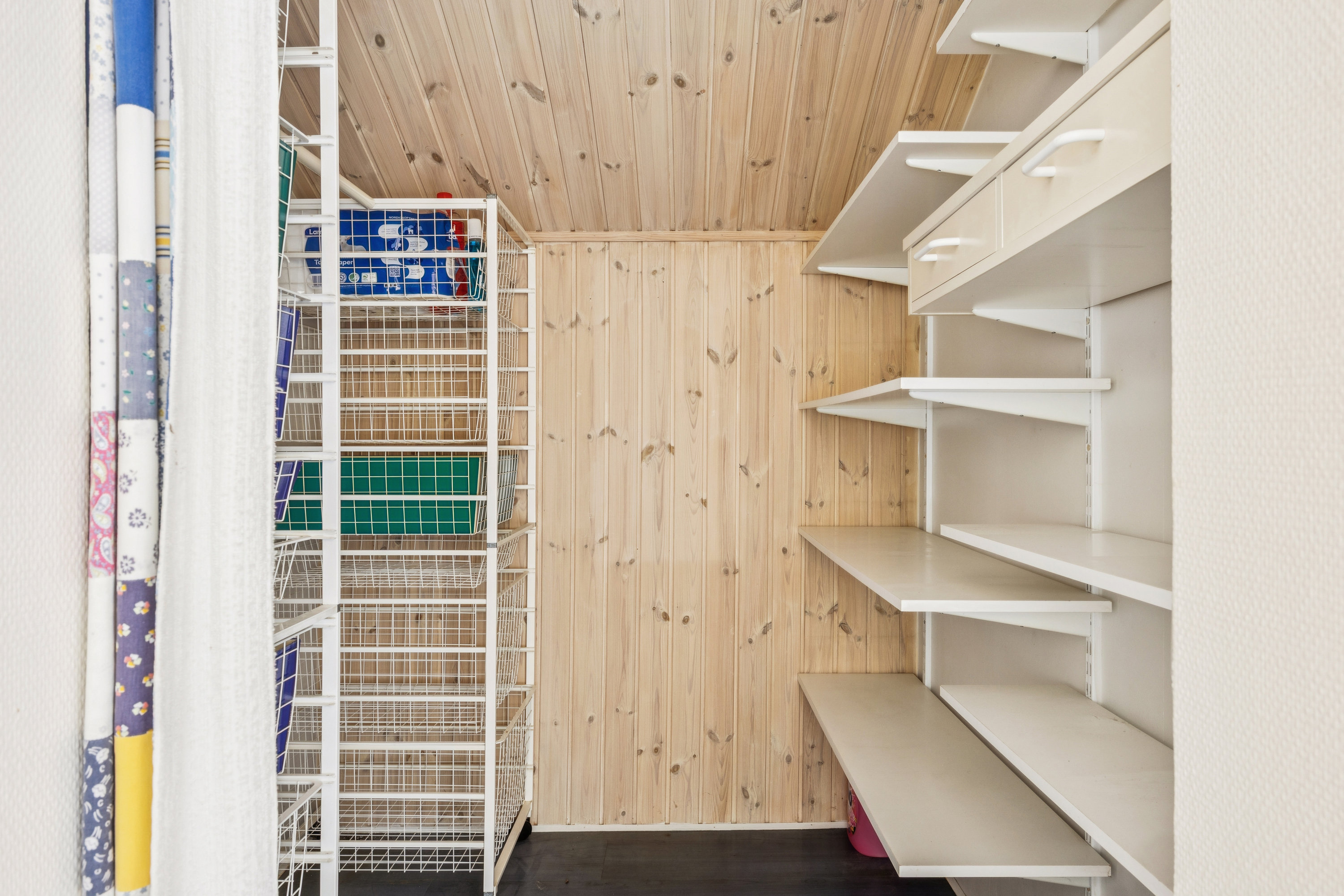 Fremhævet trappe billede i fuldskærmstilstand. Billede af Riisagervej 24, 4600 Køge