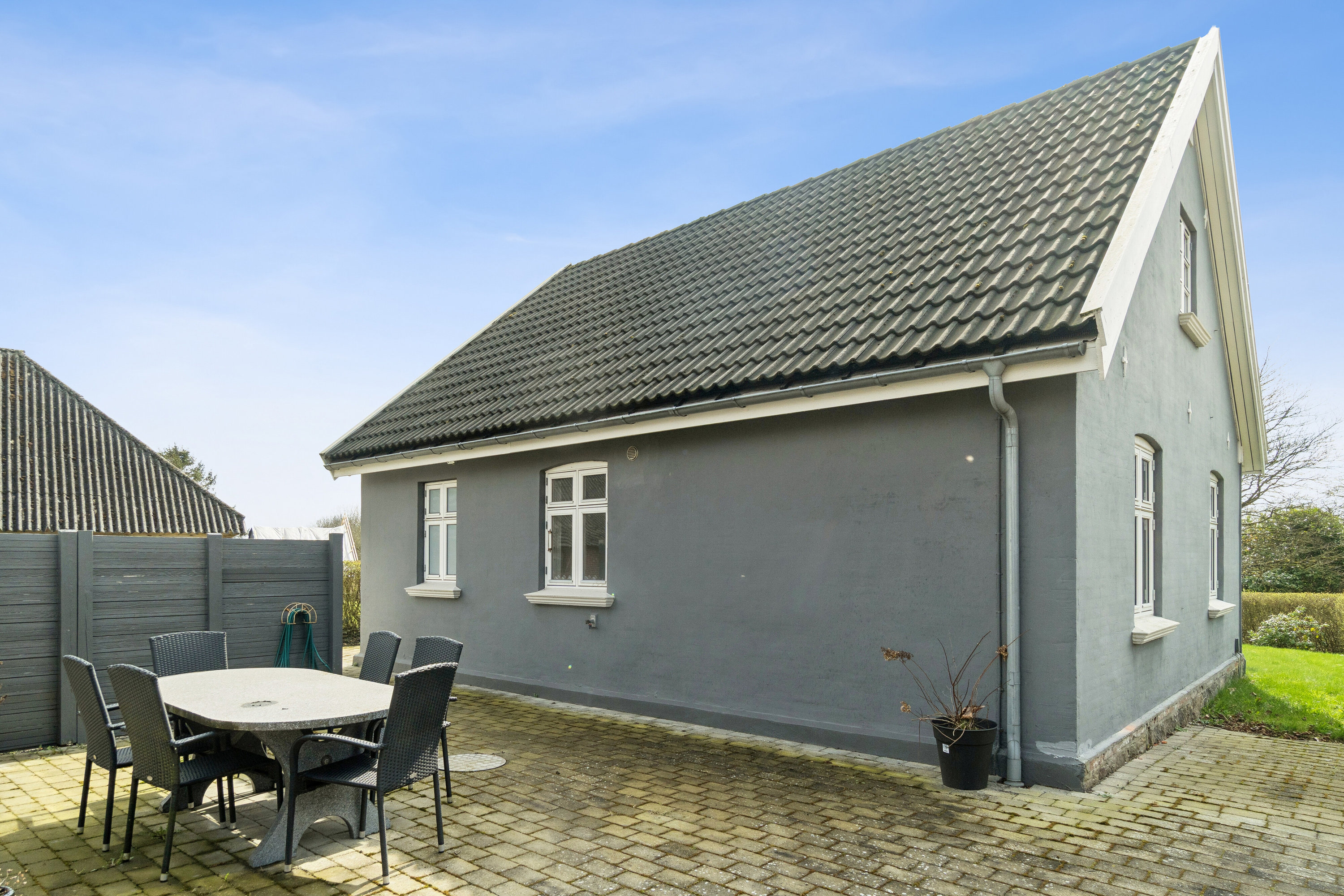 Fremhævet set fra haven billede i fuldskærmstilstand. Billede af Labingvej 9, Labing, 8462 Harlev J