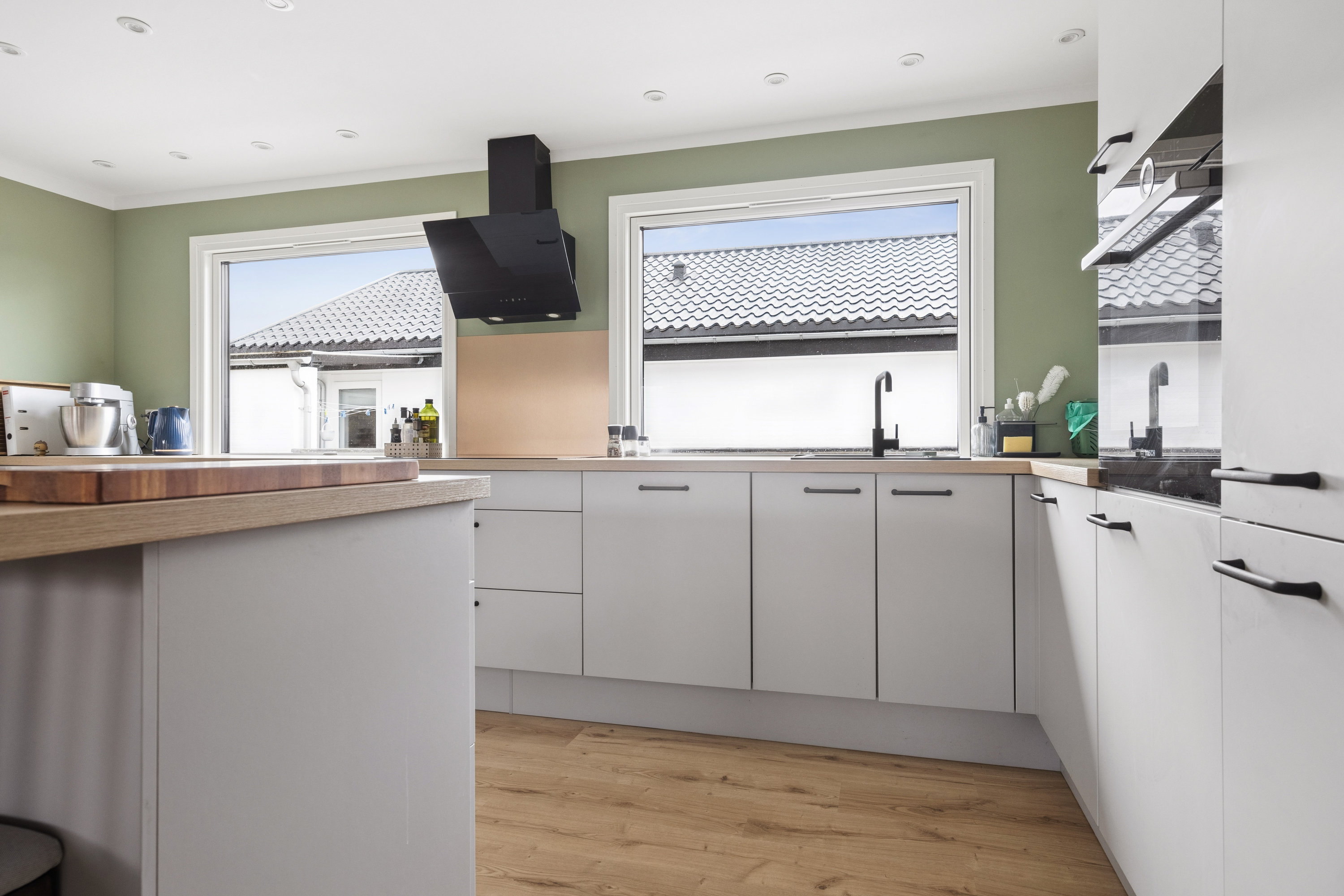 Fremhævet køkken billede i fuldskærmstilstand. Billede af Bålbakken 4, Langholt, 9310 Vodskov