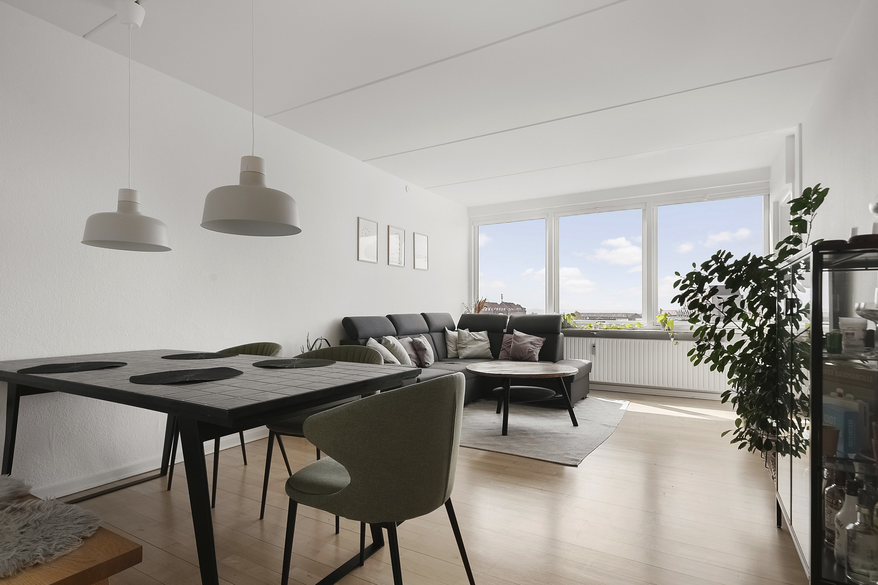 Fremhævet spisestue billede i fuldskærmstilstand. Billede af Jens Baggesens Vej 100, 5. th., 8200 Aarhus N