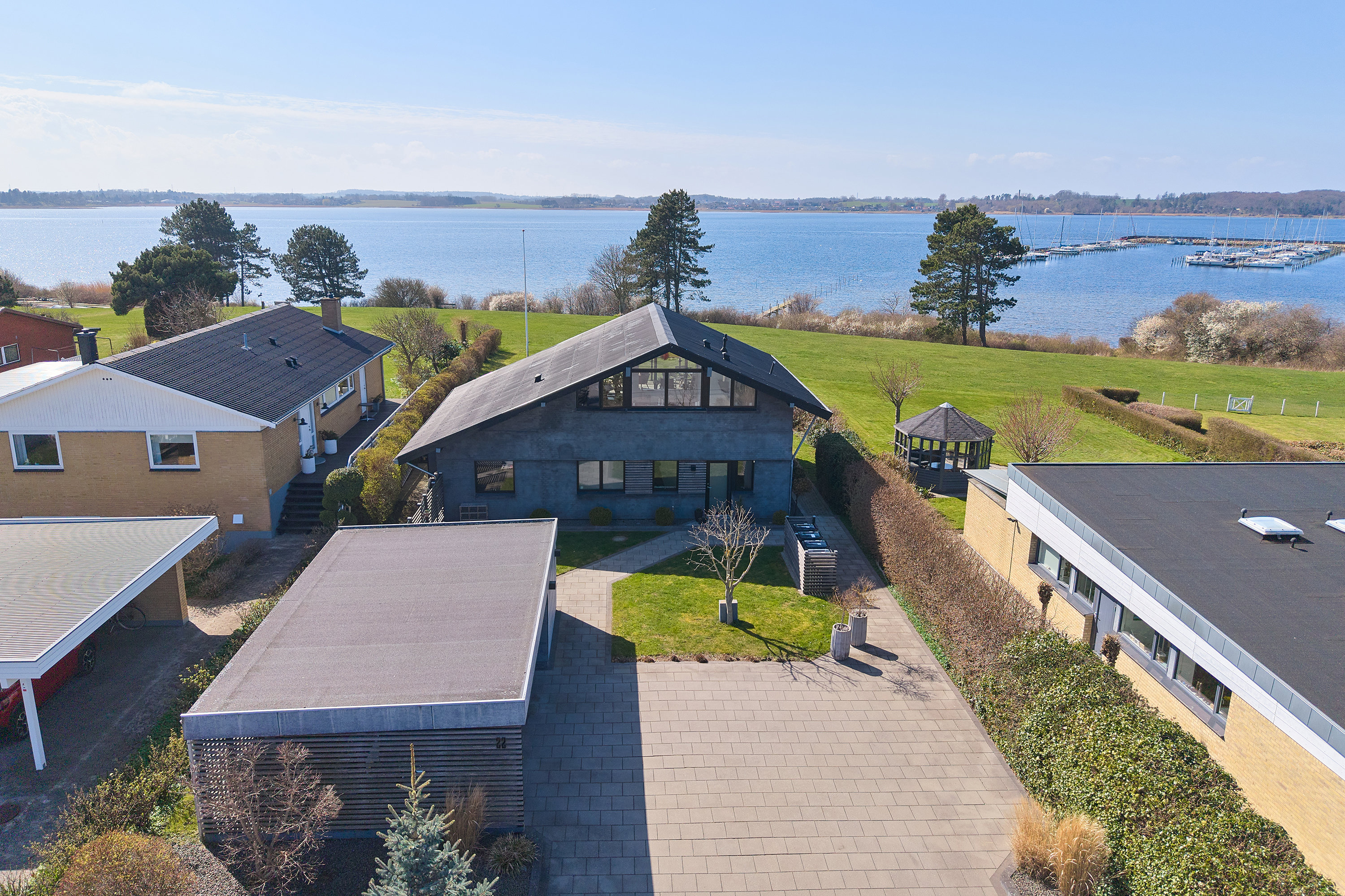 Fremhævet ejendommen billede i fuldskærmstilstand. Billede af Strandhøjen 22, 3600 Frederikssund