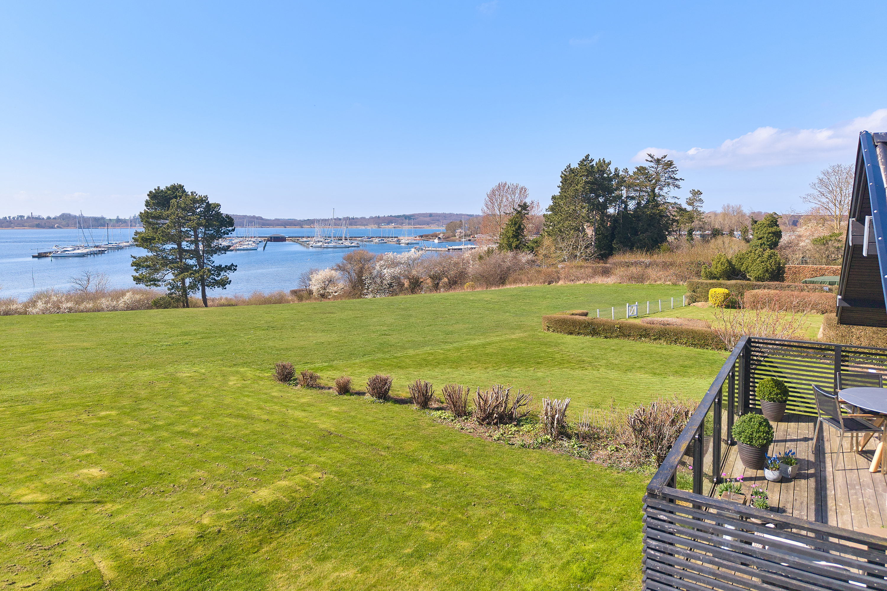 Fremhævet altan billede i fuldskærmstilstand. Billede af Strandhøjen 22, 3600 Frederikssund