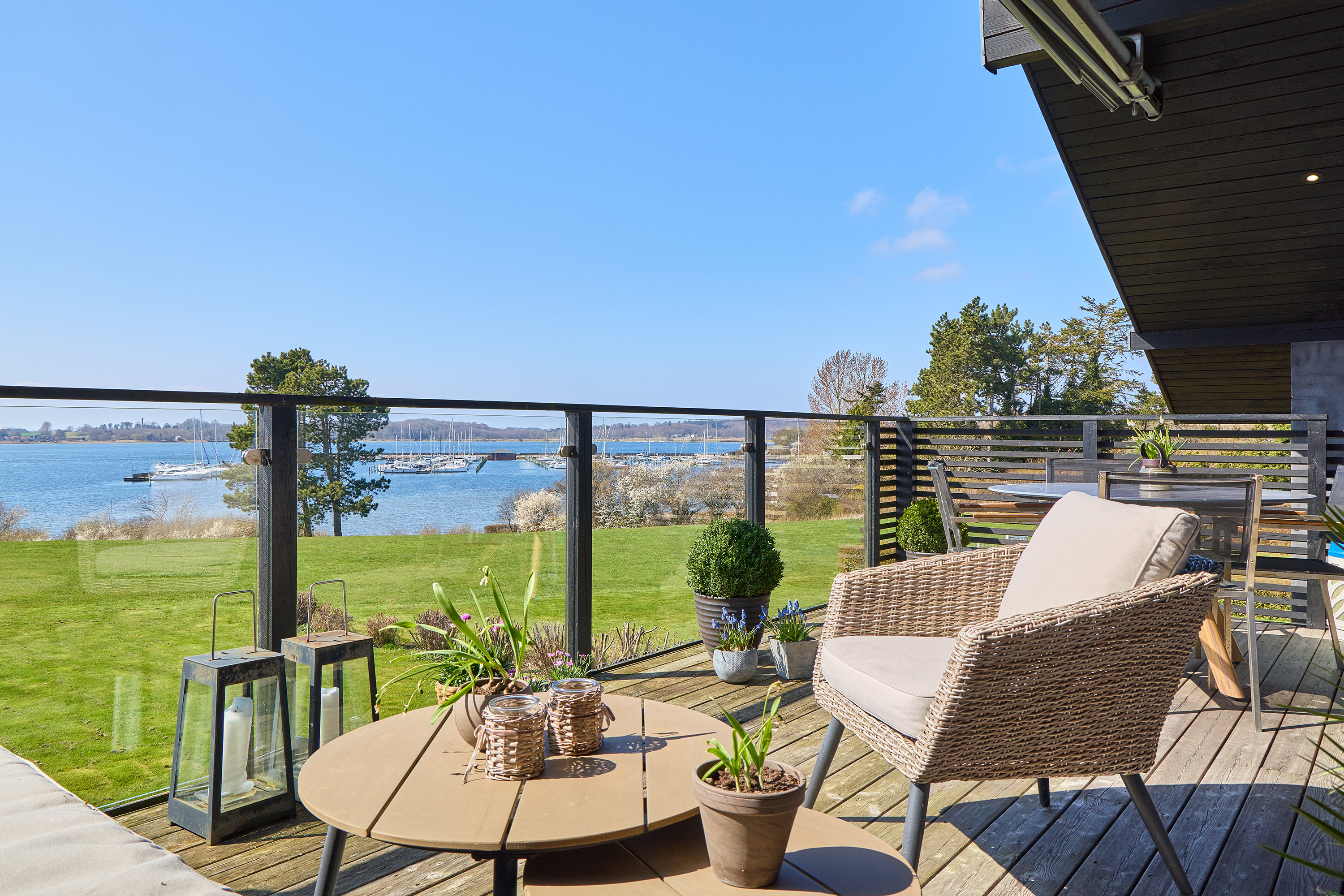 Fremhævet altan billede i fuldskærmstilstand. Billede af Strandhøjen 22, 3600 Frederikssund