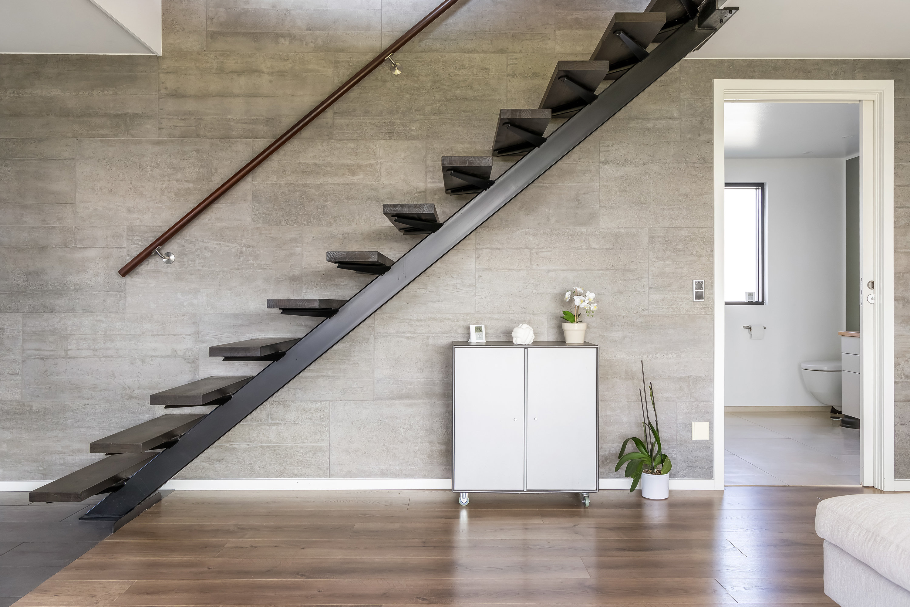 Fremhævet trappe billede i fuldskærmstilstand. Billede af Strandhøjen 22, 3600 Frederikssund