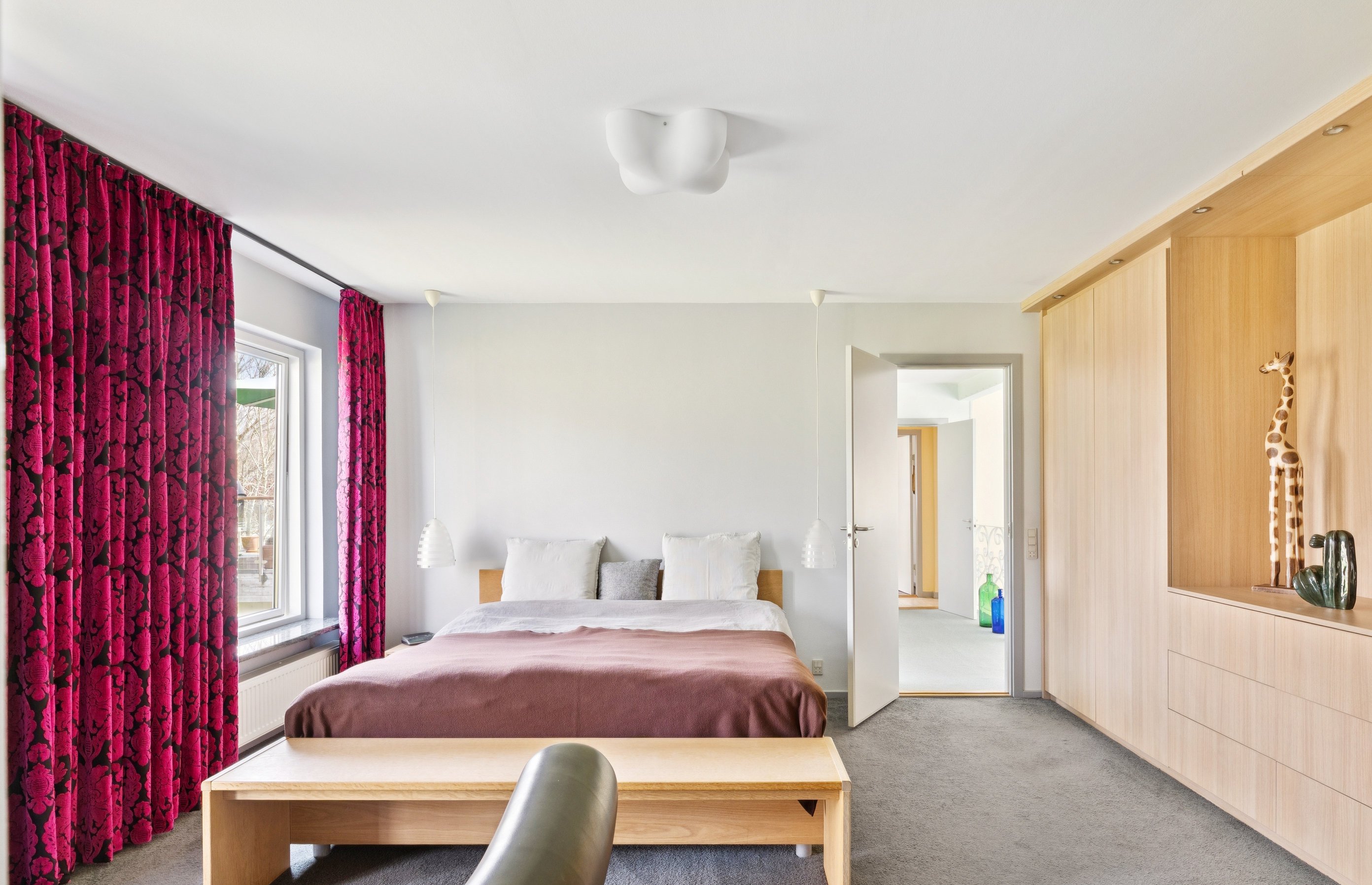 Fremhævet stue billede i fuldskærmstilstand. Billede af Bagsværdvej 246A, 2880 Bagsværd