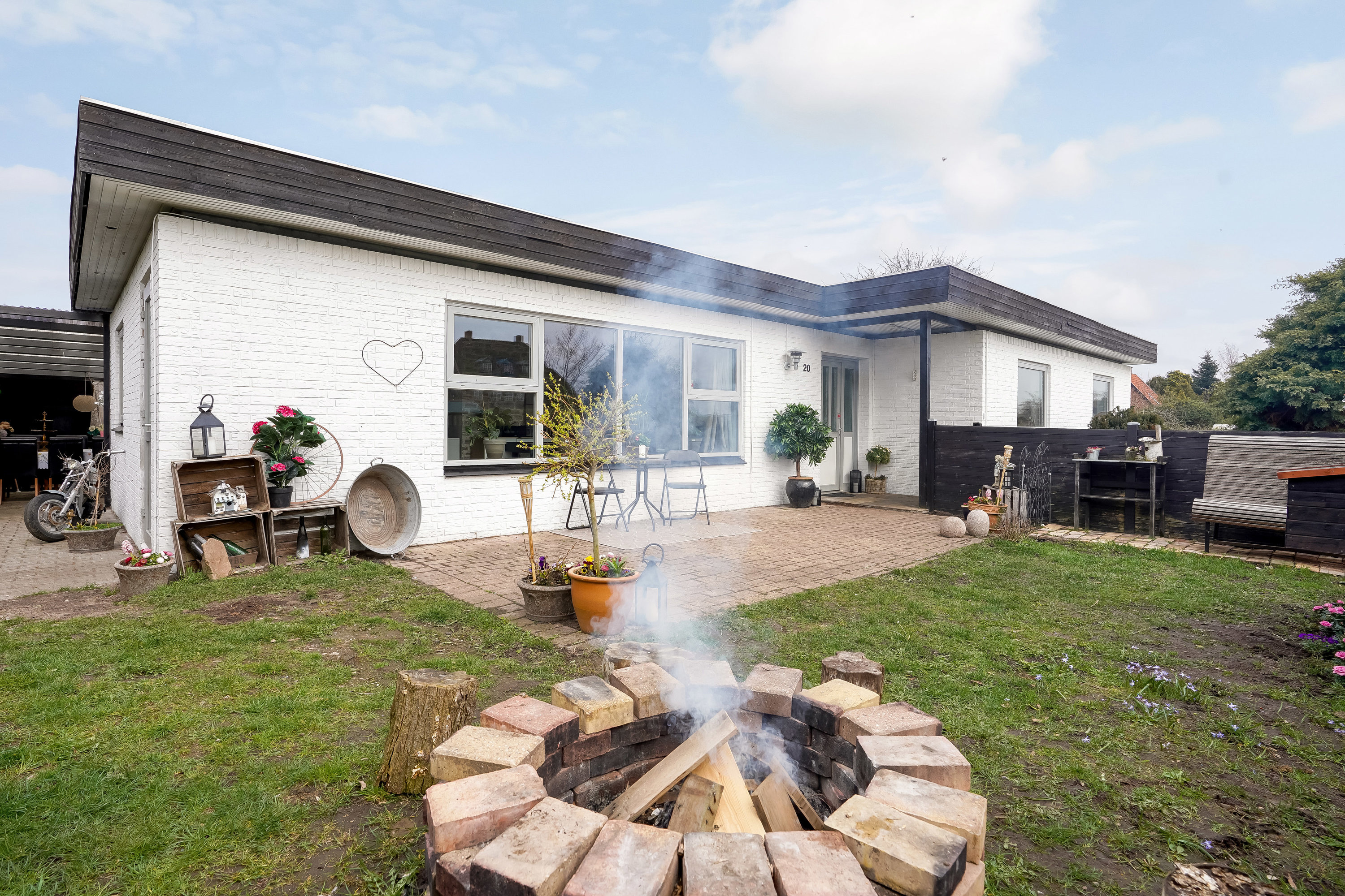 Fremhævet terrasse billede i fuldskærmstilstand. Billede af Rønnevej 20, 5580 Nørre Aaby