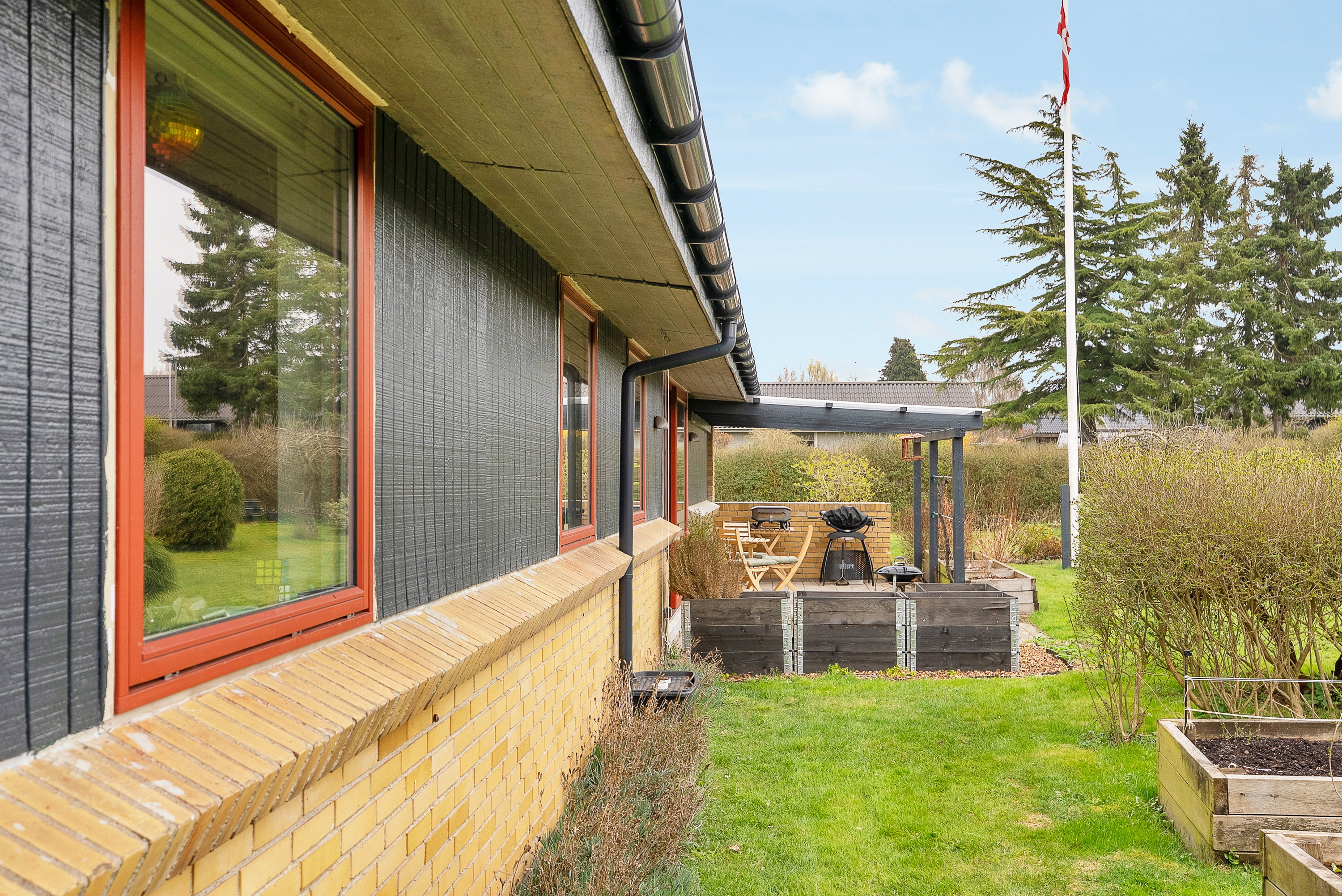 Fremhævet facade billede i fuldskærmstilstand. Billede af Søballevej 29, Næsbyhoved-Broby, 5270 Odense N