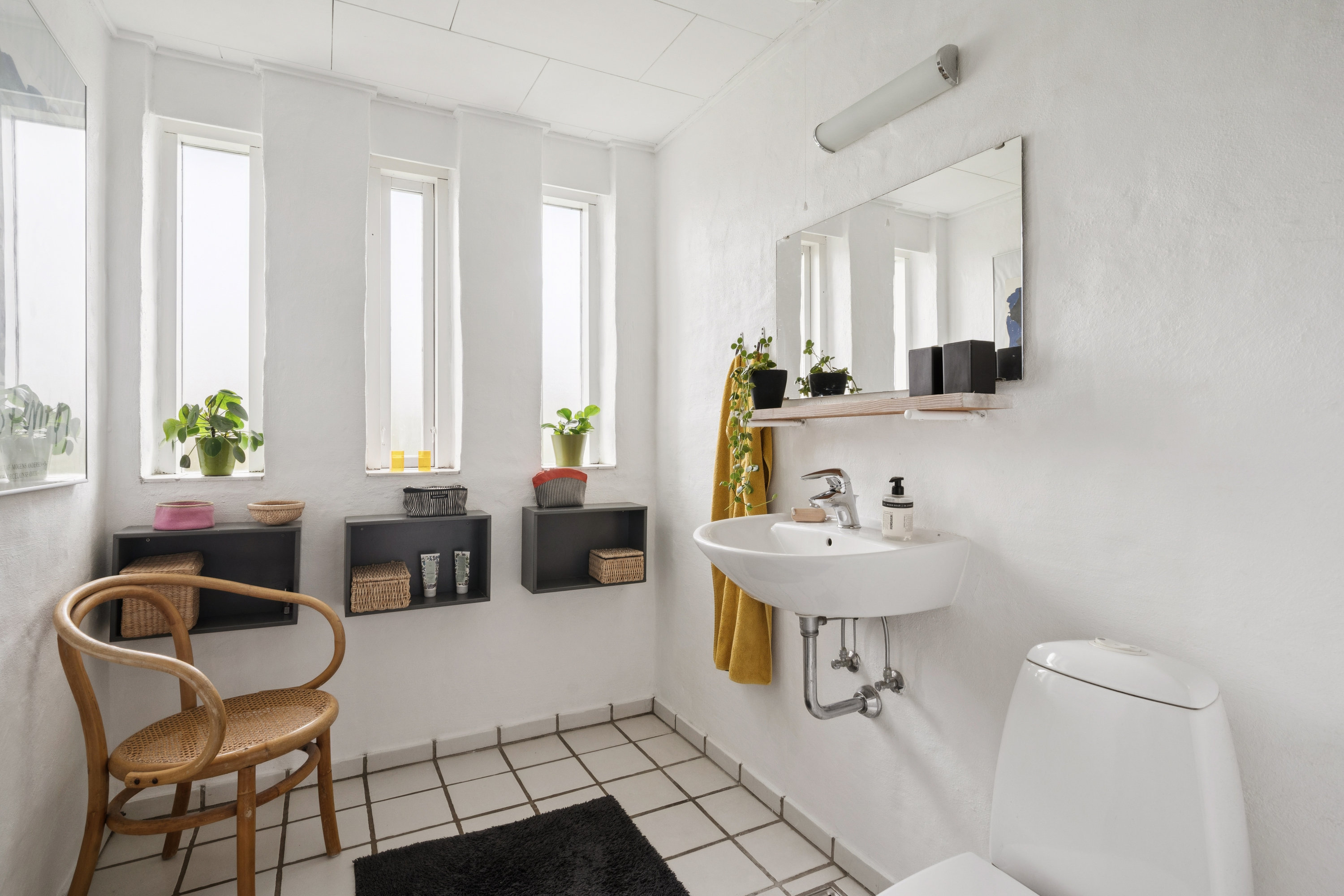 Fremhævet badeværelse billede i fuldskærmstilstand. Billede af Elleparken 77, 8520 Lystrup