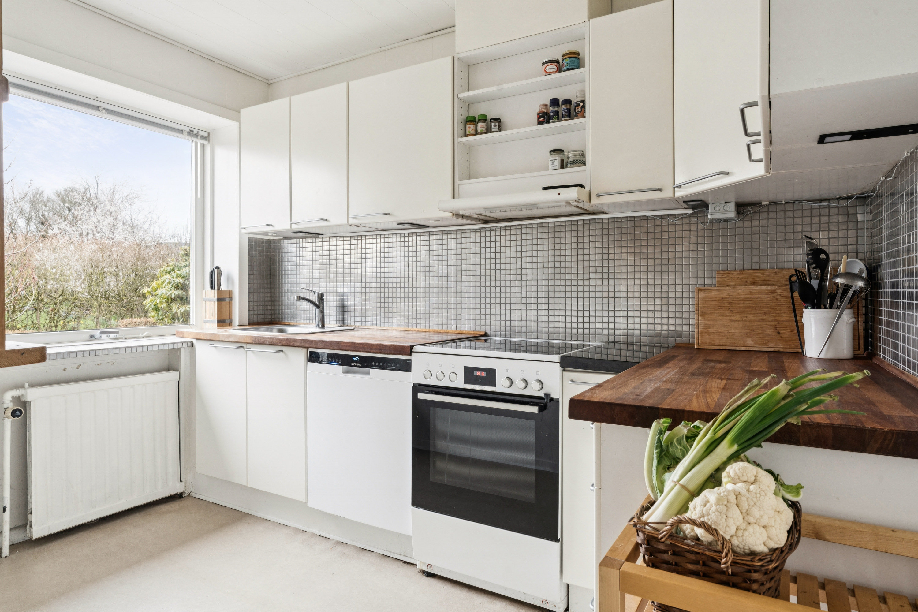 Fremhævet køkken billede i fuldskærmstilstand. Billede af Gærdesangervej 8, 9230 Svenstrup J