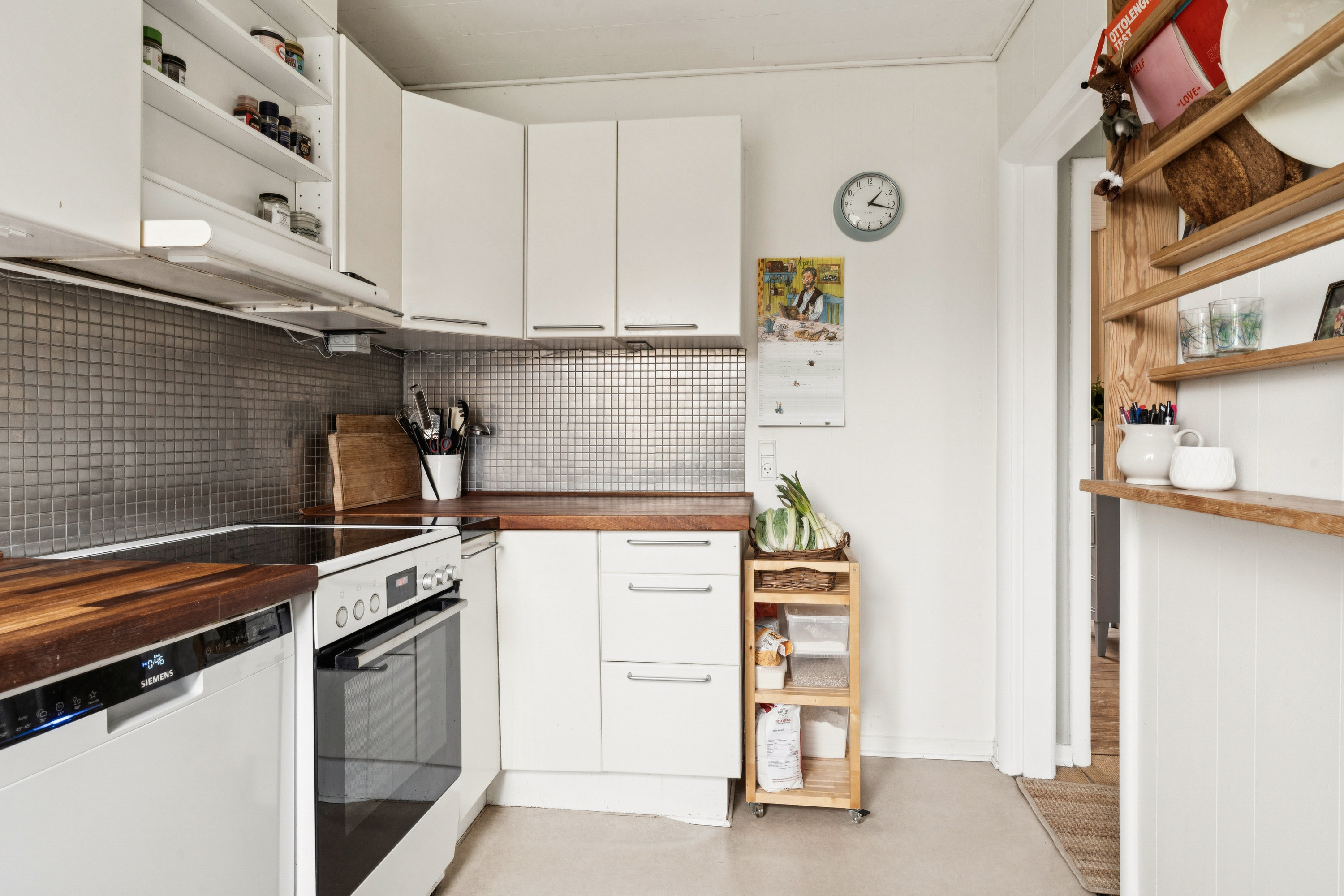 Fremhævet køkken billede i fuldskærmstilstand. Billede af Gærdesangervej 8, 9230 Svenstrup J