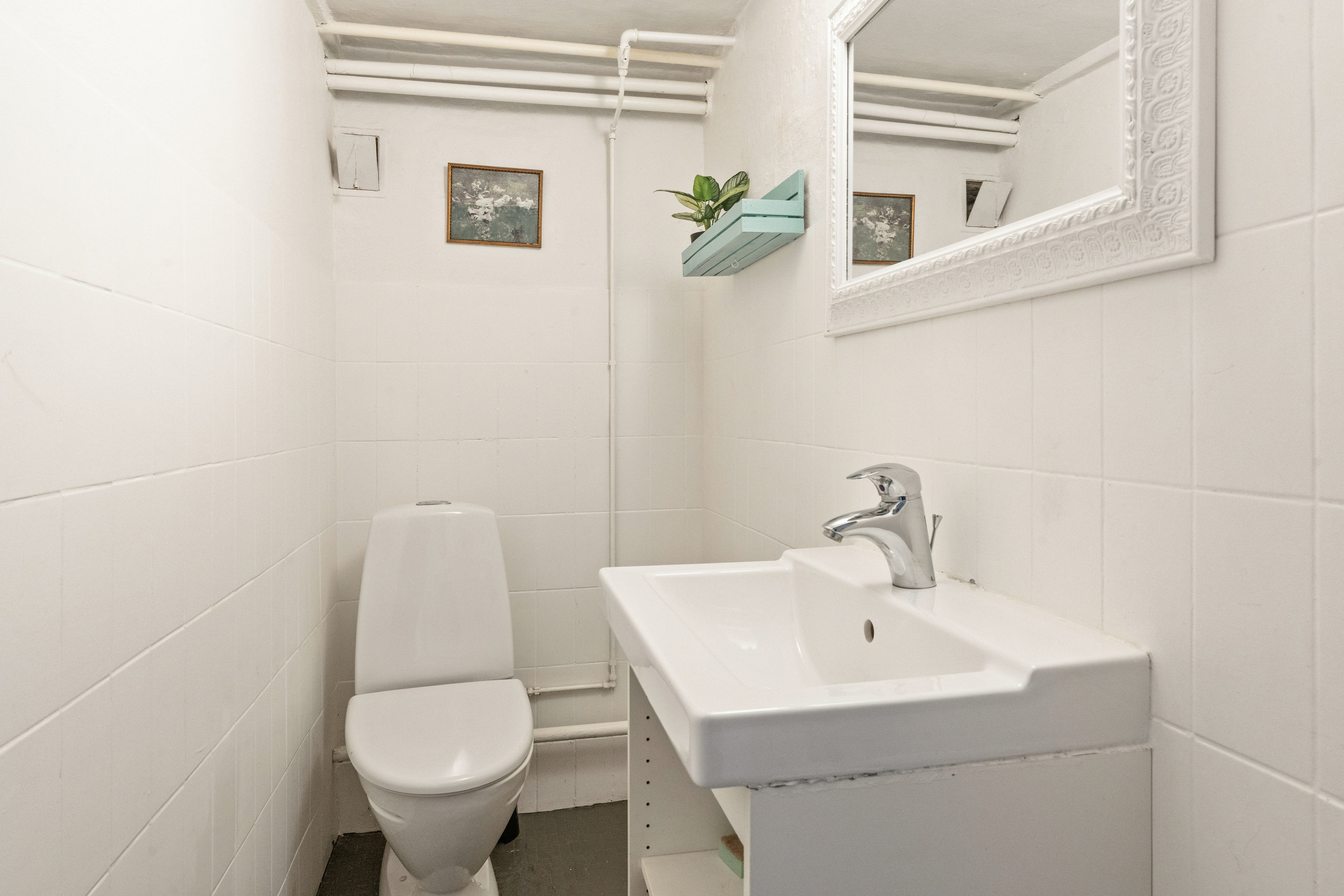 Fremhævet badeværelse billede i fuldskærmstilstand. Billede af Gærdesangervej 8, 9230 Svenstrup J