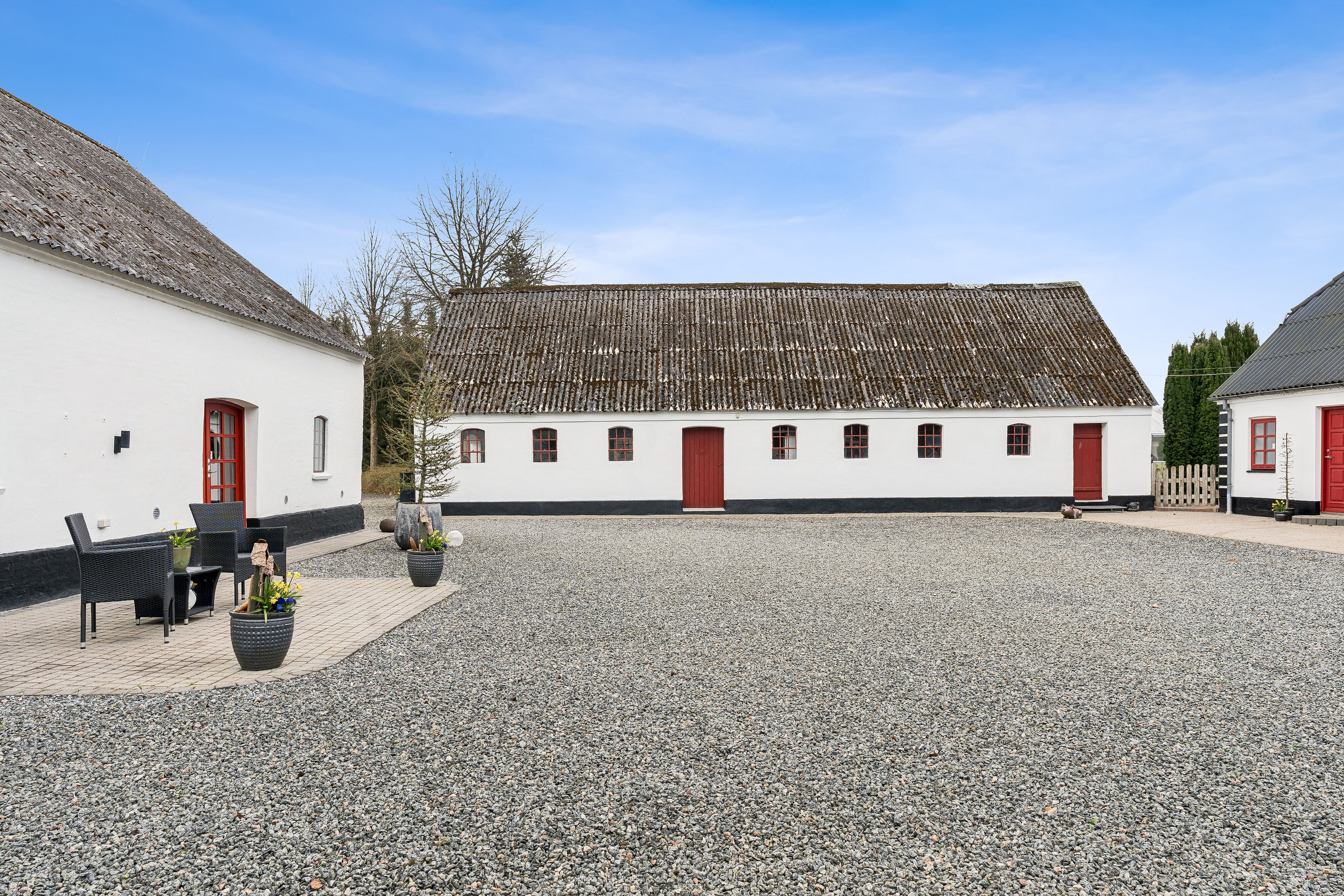 Fremhævet set fra vejen billede i fuldskærmstilstand. Billede af Løvlundvej 17, 7190 Billund