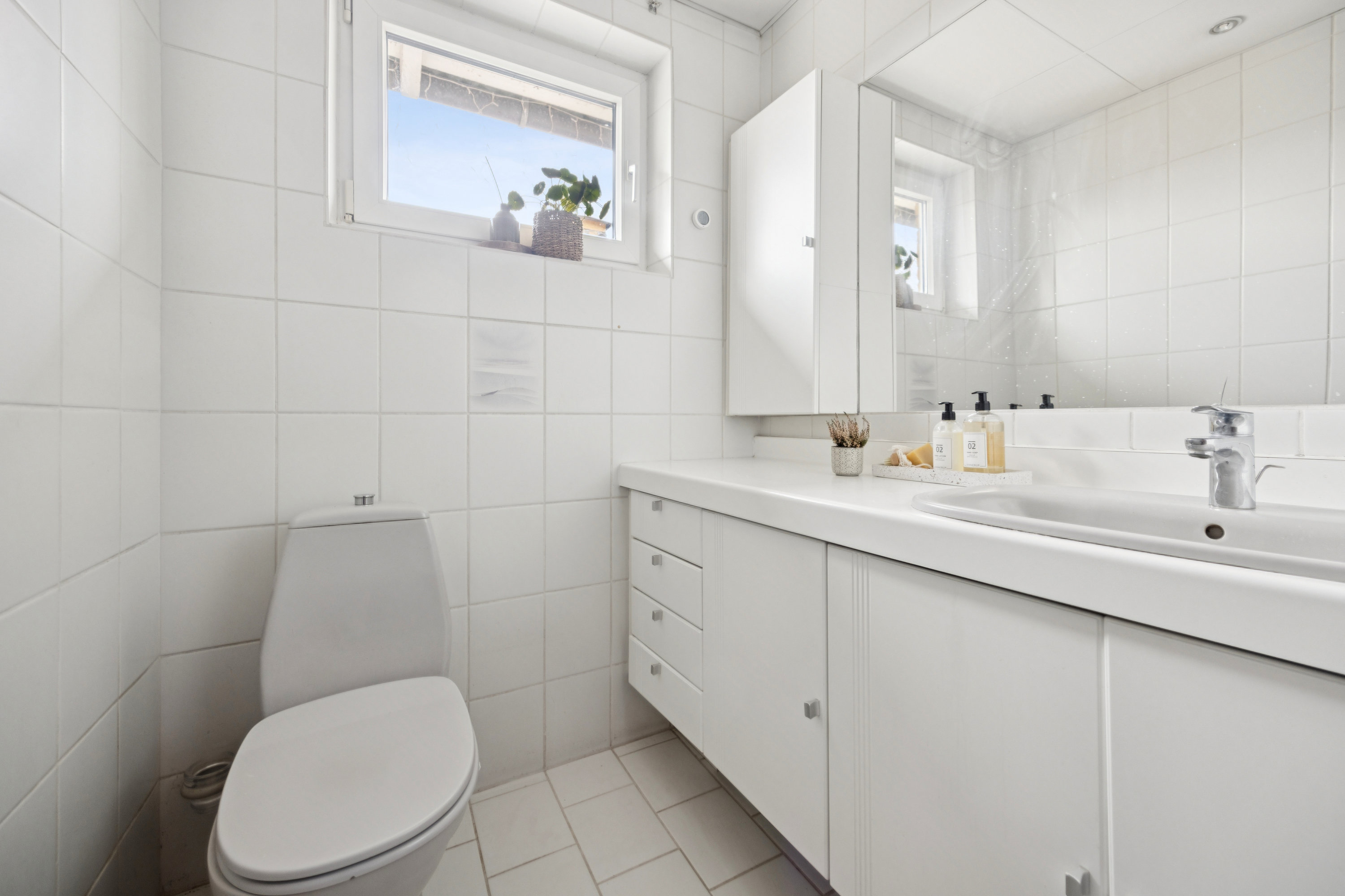 Fremhævet badeværelse billede i fuldskærmstilstand. Billede af Dalstrøget 9, 9240 Nibe