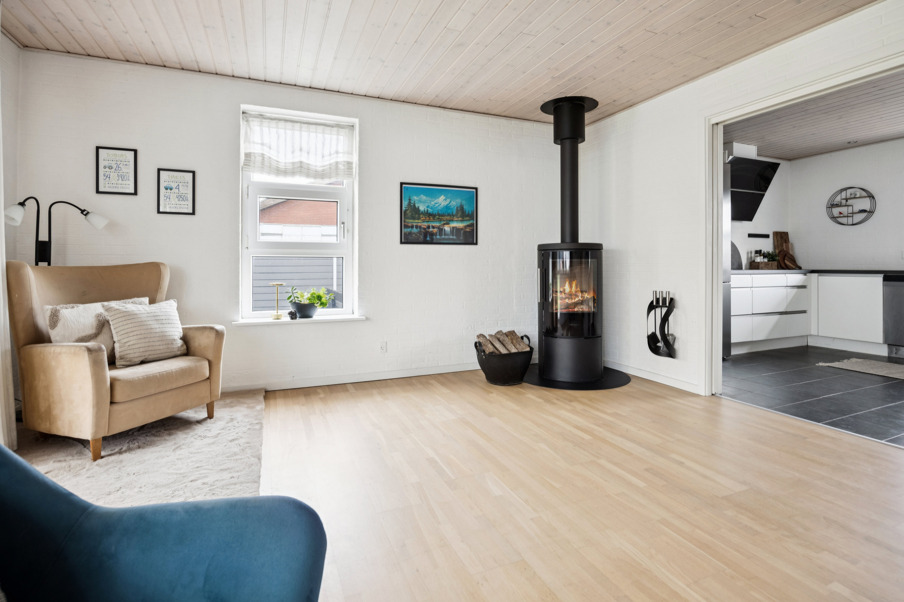 Fremhævet stue billede i fuldskærmstilstand. Billede af Dalstrøget 9, 9240 Nibe