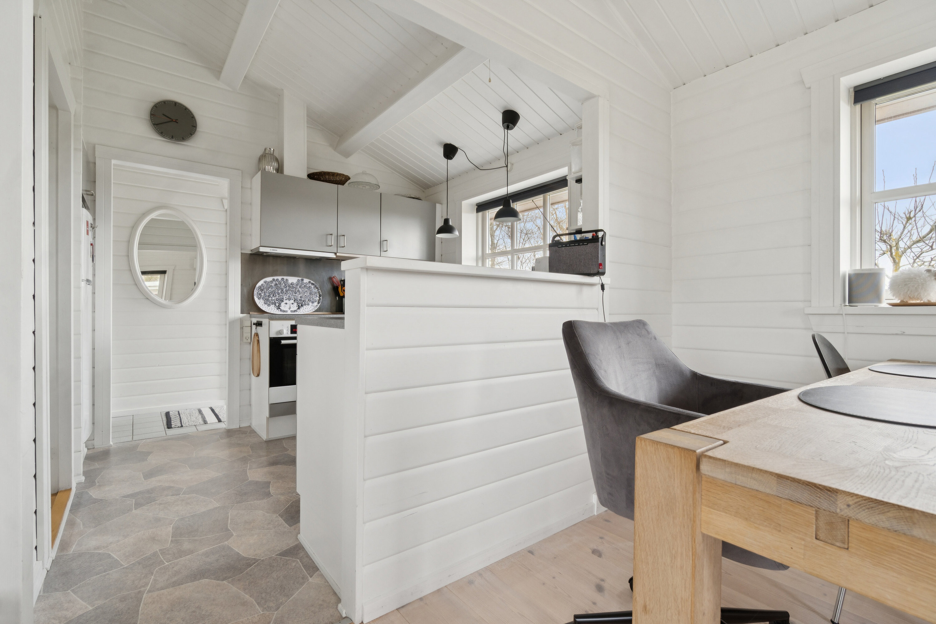 Fremhævet køkken billede i fuldskærmstilstand. Billede af Nattergalestien 21, Kregme, 3300 Frederiksværk