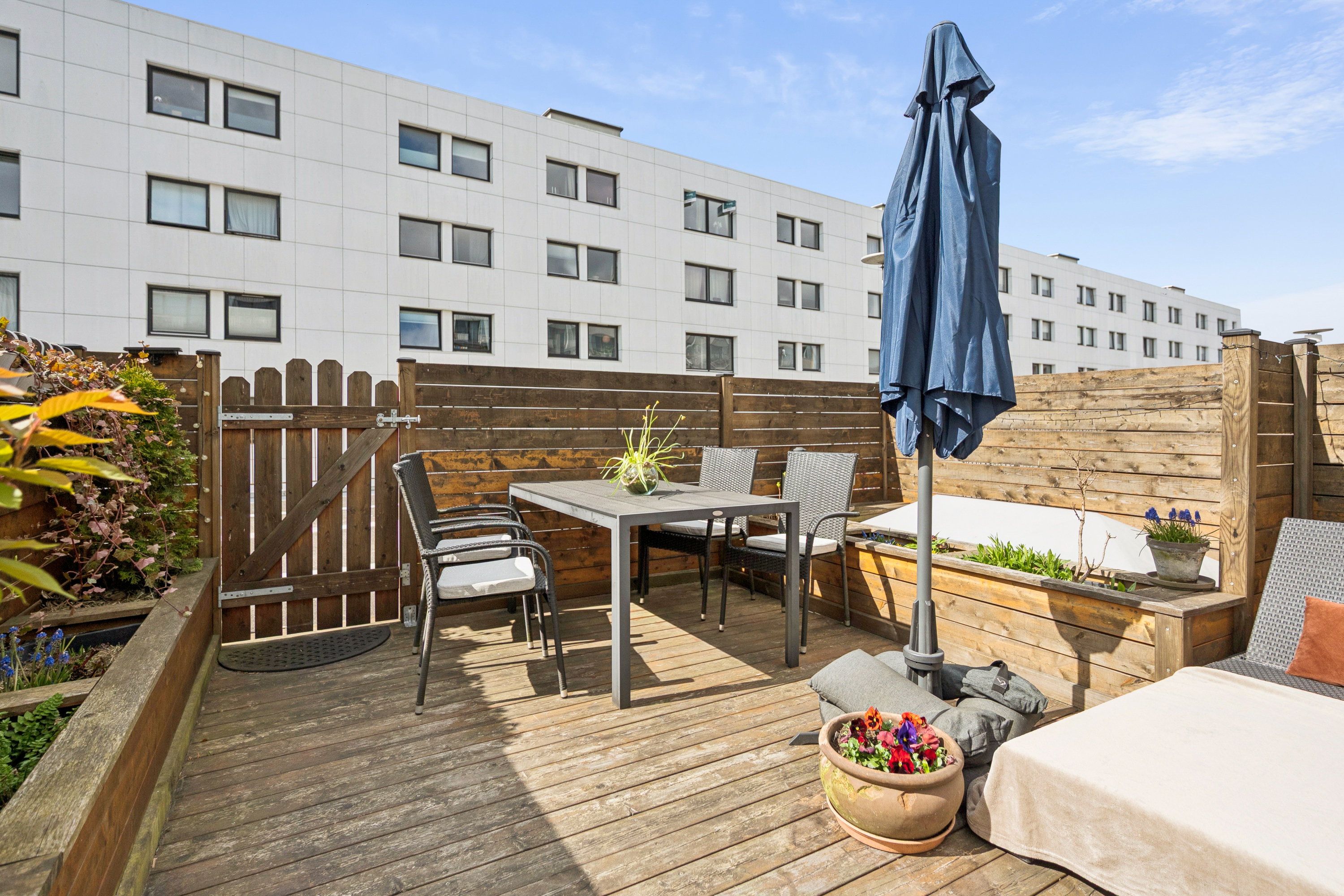 Fremhævet terrasse billede i fuldskærmstilstand. Billede af Søndre Fasanvej 90, 1. 104., 2500 Valby