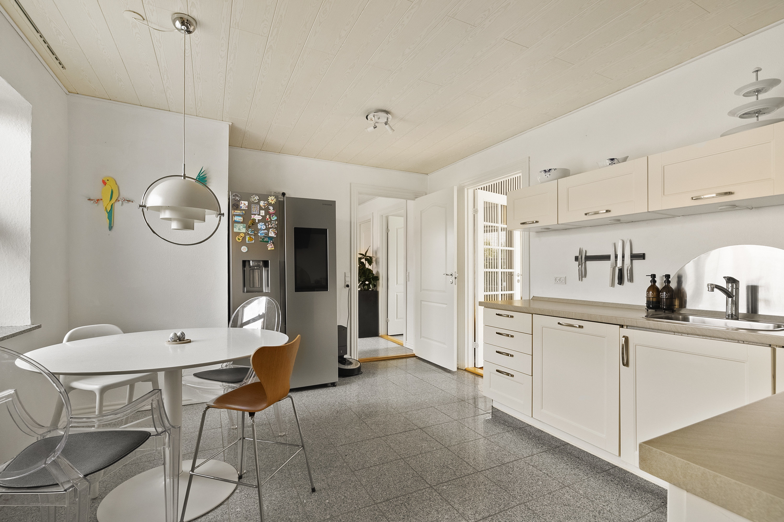 Fremhævet køkken billede i fuldskærmstilstand. Billede af Søvejen 17, Blegind, 8362 Hørning