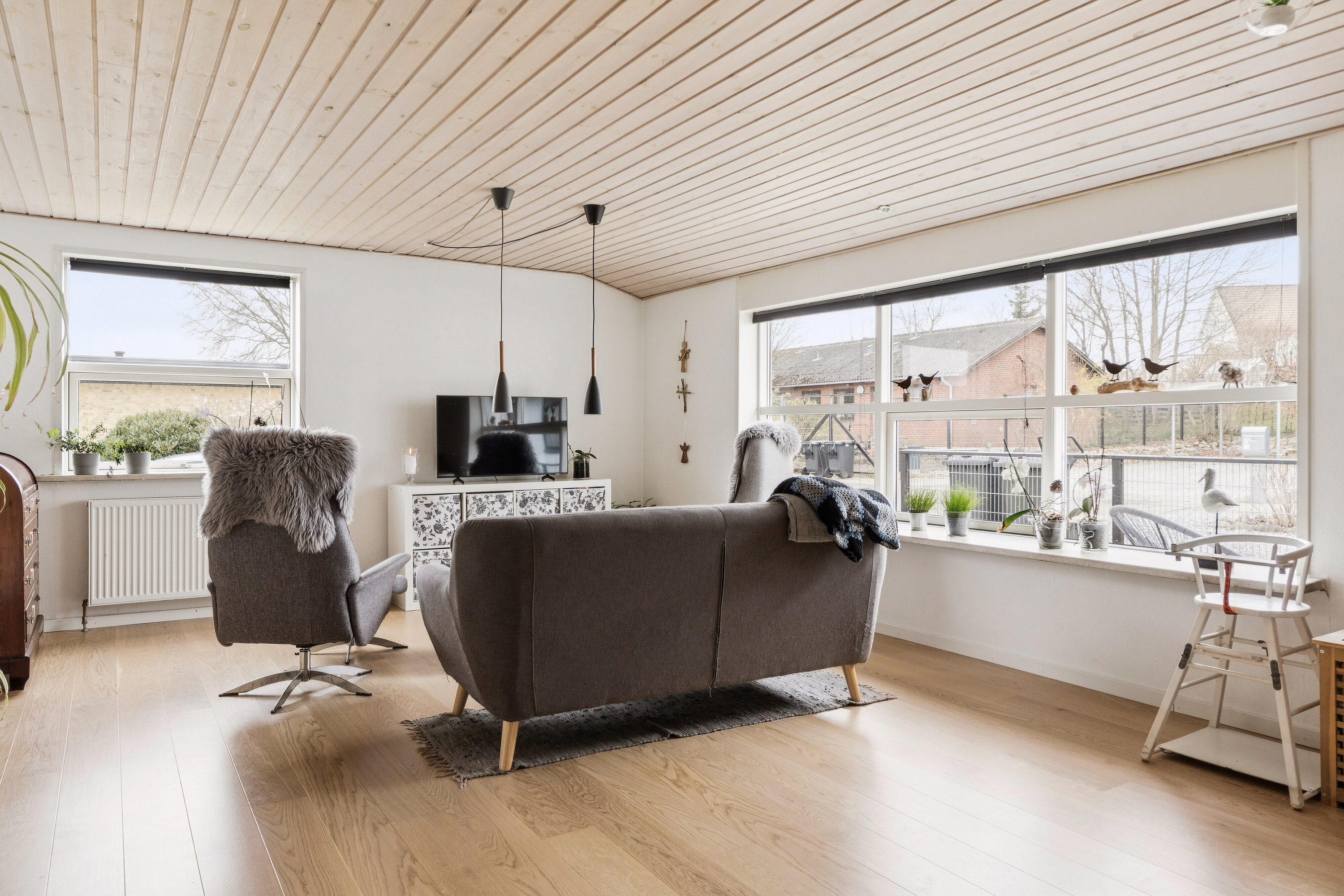 Fremhævet stue billede i fuldskærmstilstand. Billede af Jyllandsgade 8, 9870 Sindal