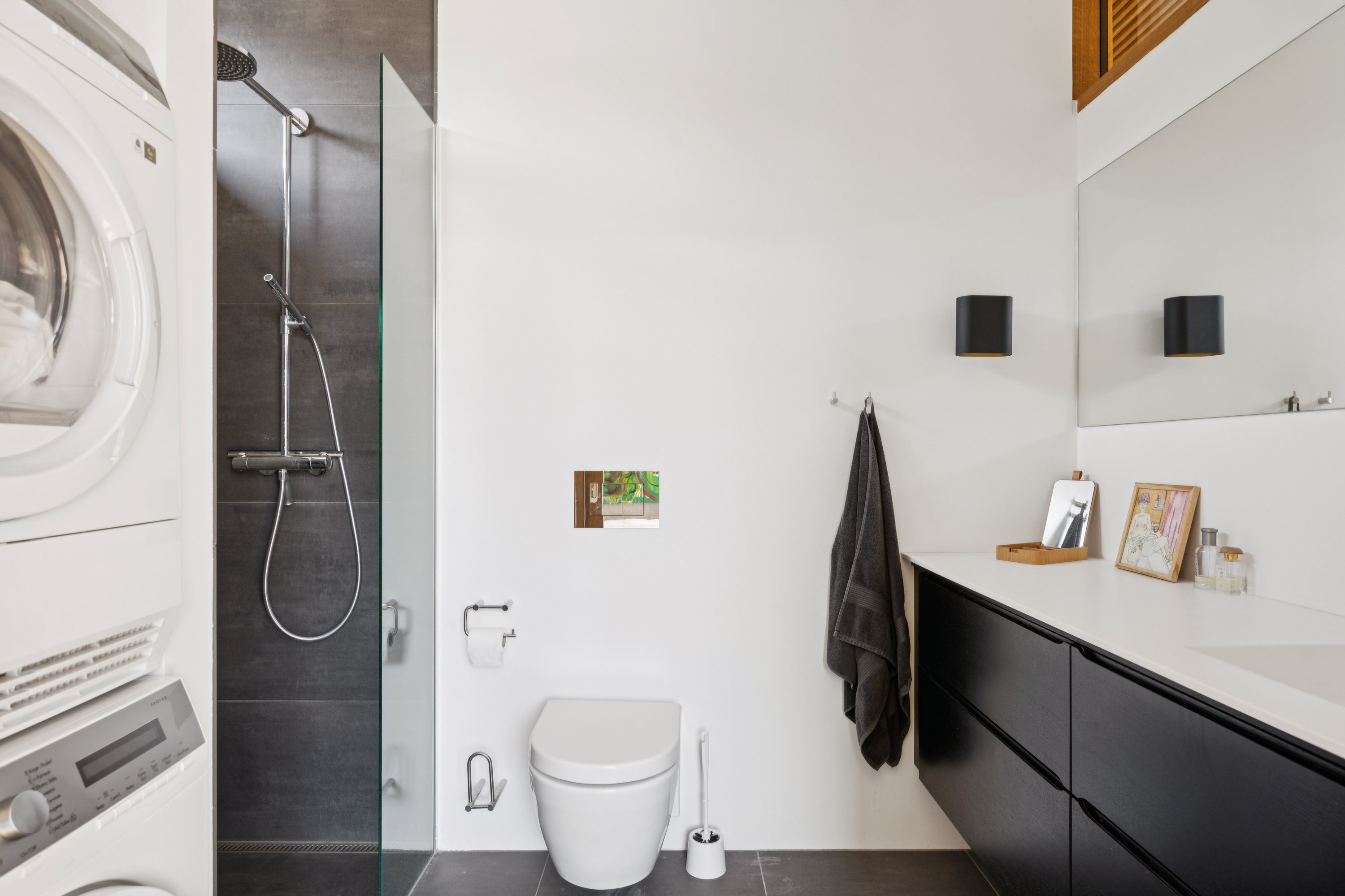 Fremhævet badeværelse billede i fuldskærmstilstand. Billede af Kløvervej 12, Handrup, 8400 Ebeltoft