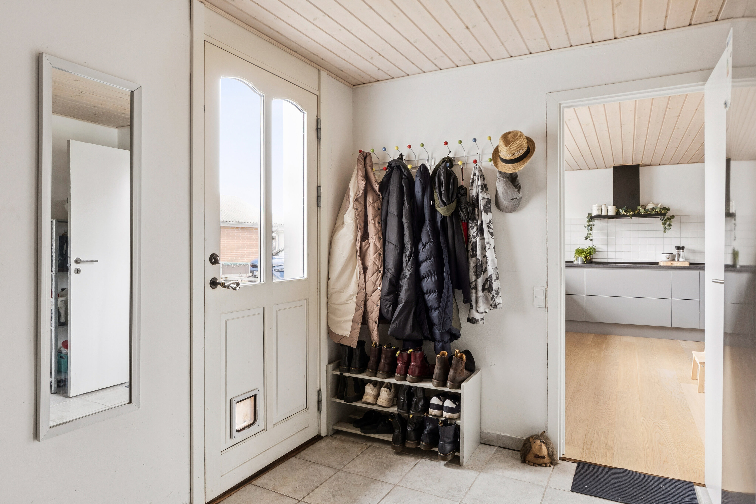 Fremhævet hall billede i fuldskærmstilstand. Billede af Jyllandsgade 8, 9870 Sindal