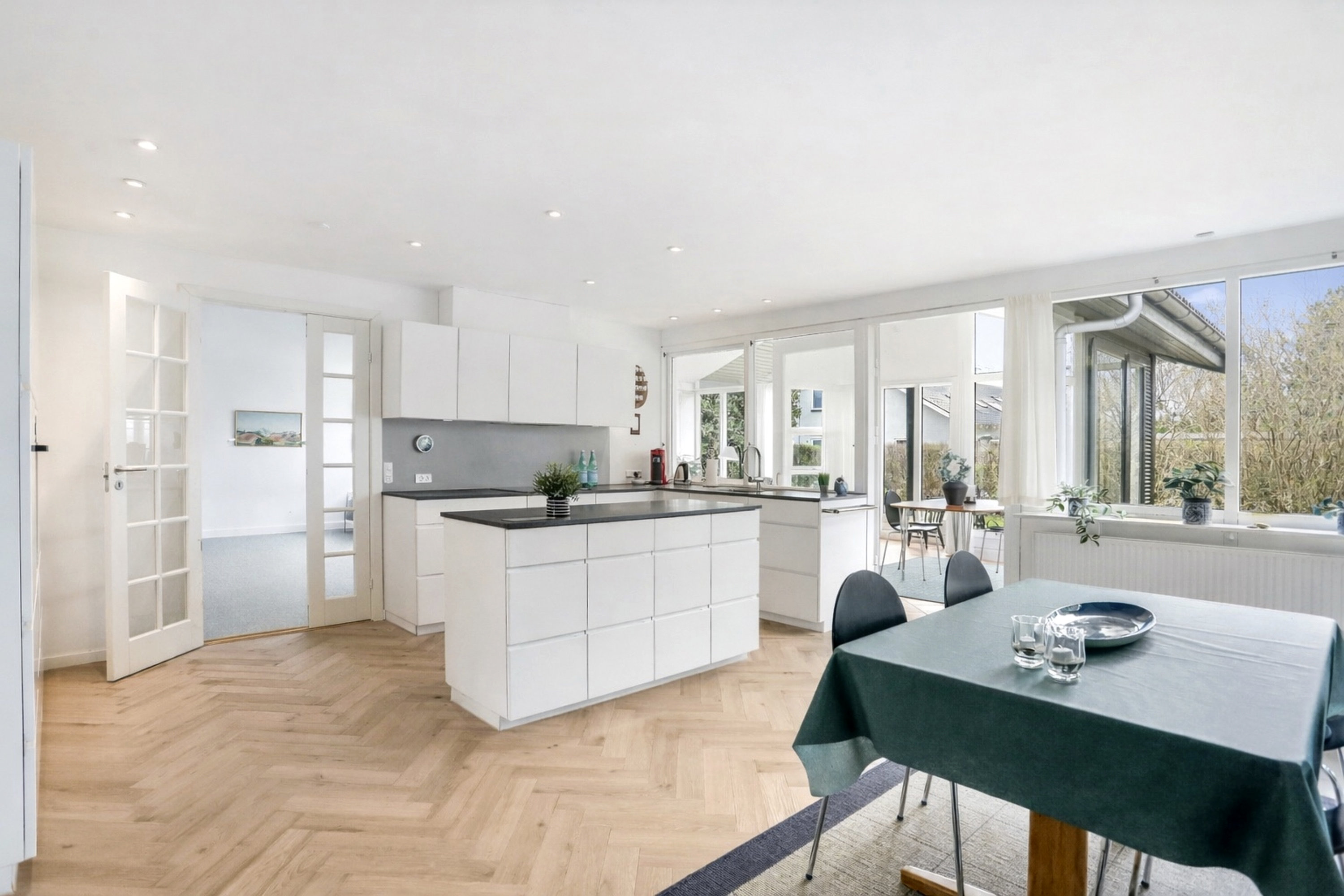 Fremhævet køkken billede i fuldskærmstilstand. Billede af Lindeengen 23, 2740 Skovlunde